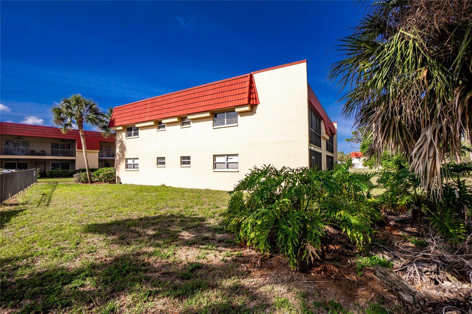 Image 51 of 55 For 207 Rubens Drive G