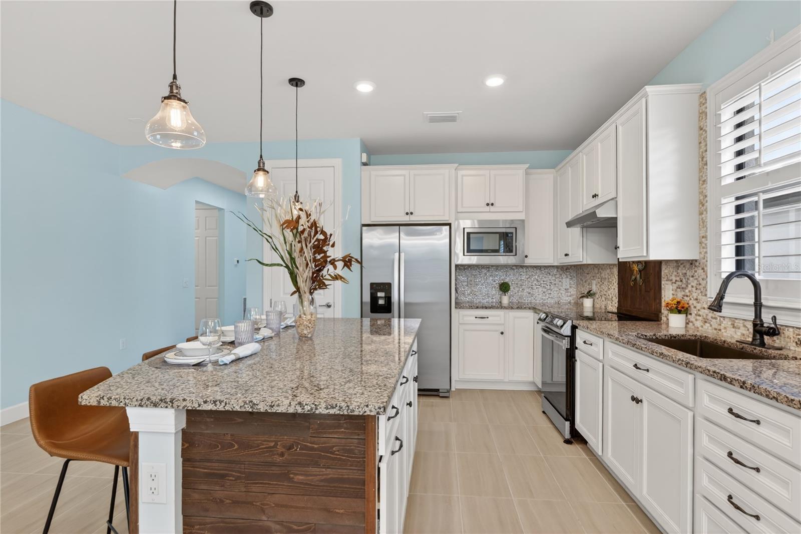 Image 12 of 68 For 2633 Daisy Drive