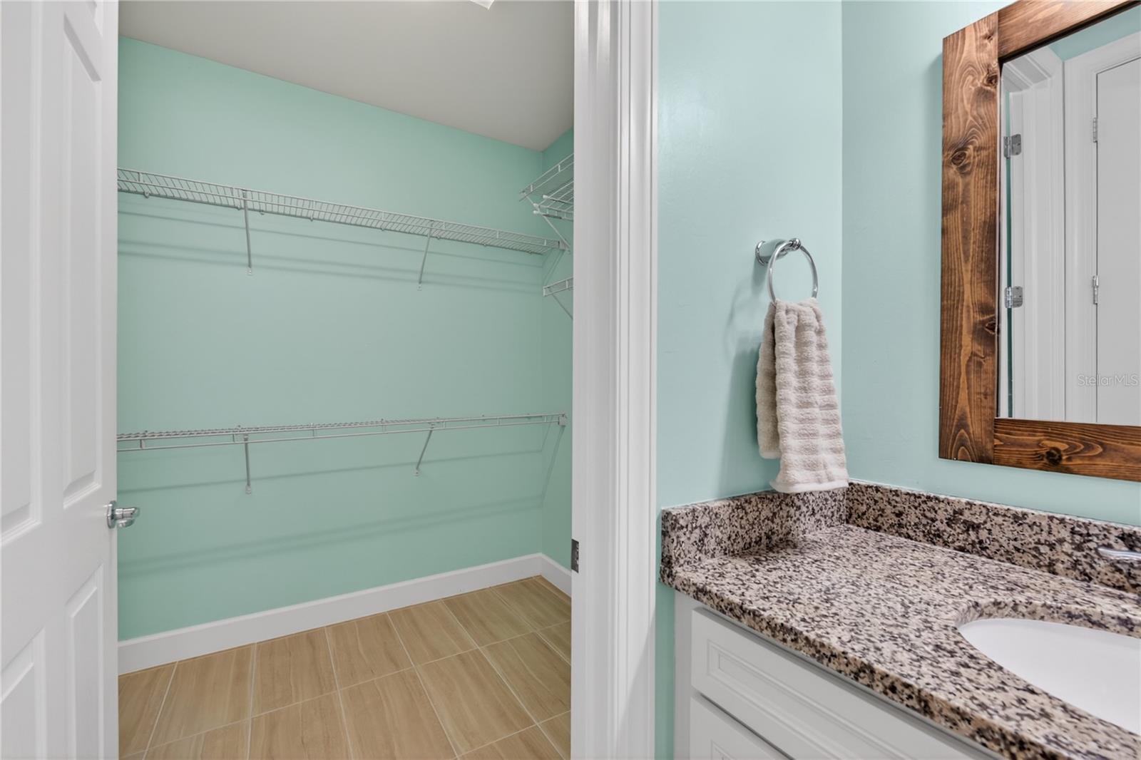 Image 24 of 68 For 2633 Daisy Drive