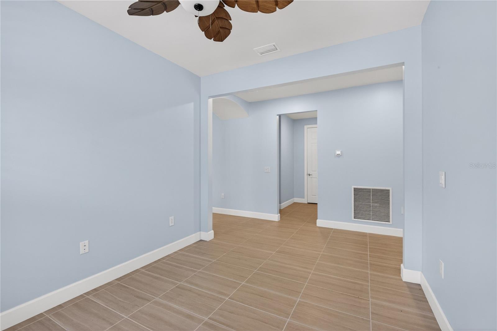 Image 31 of 68 For 2633 Daisy Drive