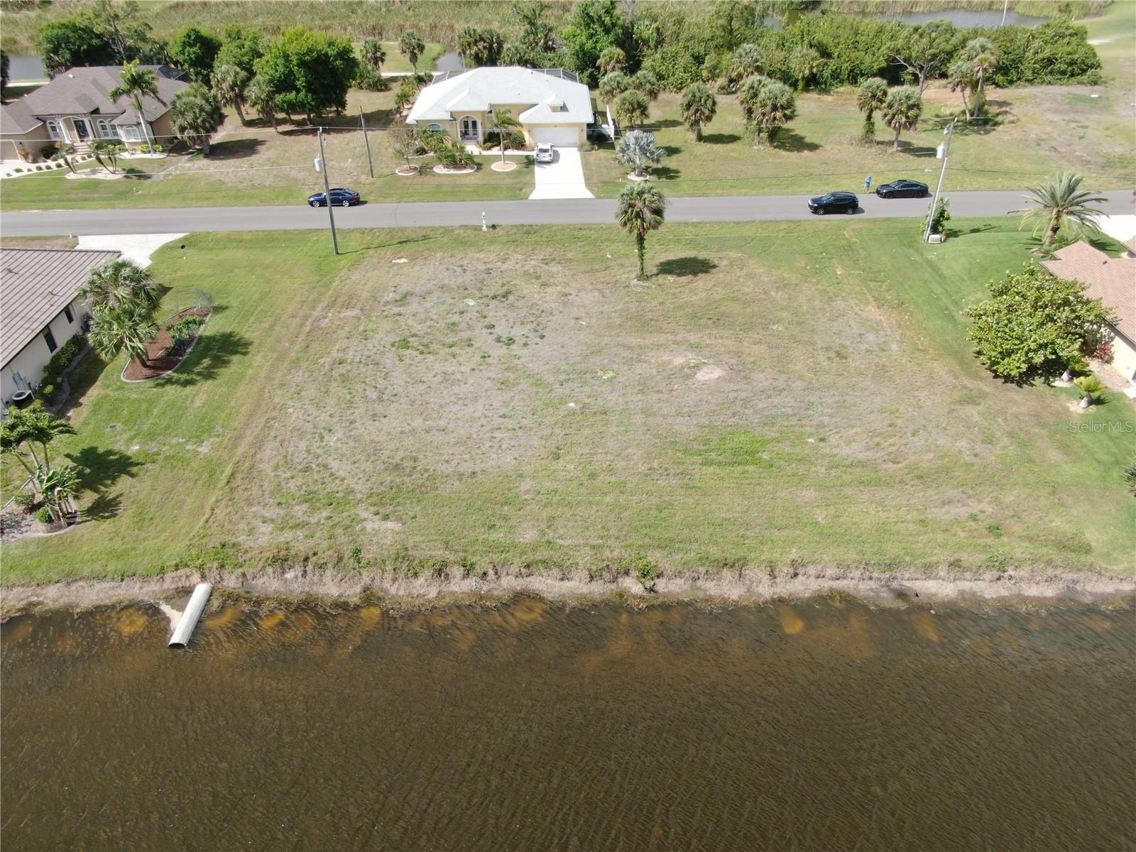 Image 4 of 12 For 35 & 37 Tournament Road