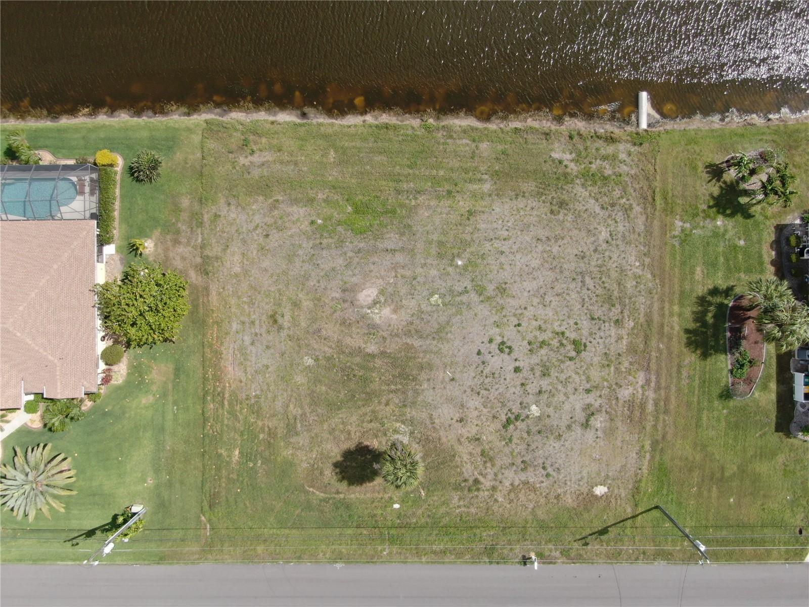 Image 6 of 12 For 35 & 37 Tournament Road