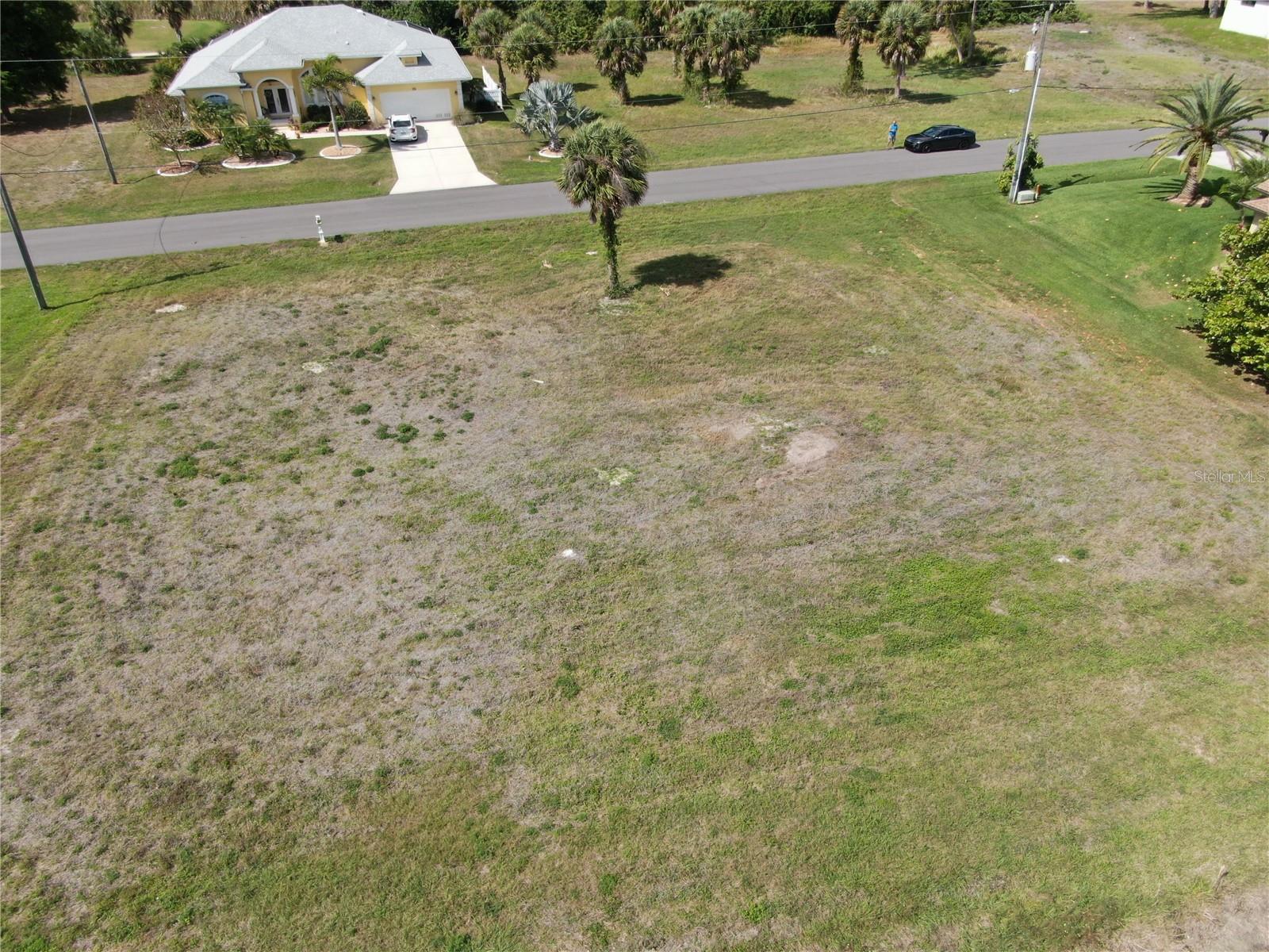 Image 7 of 12 For 35 & 37 Tournament Road