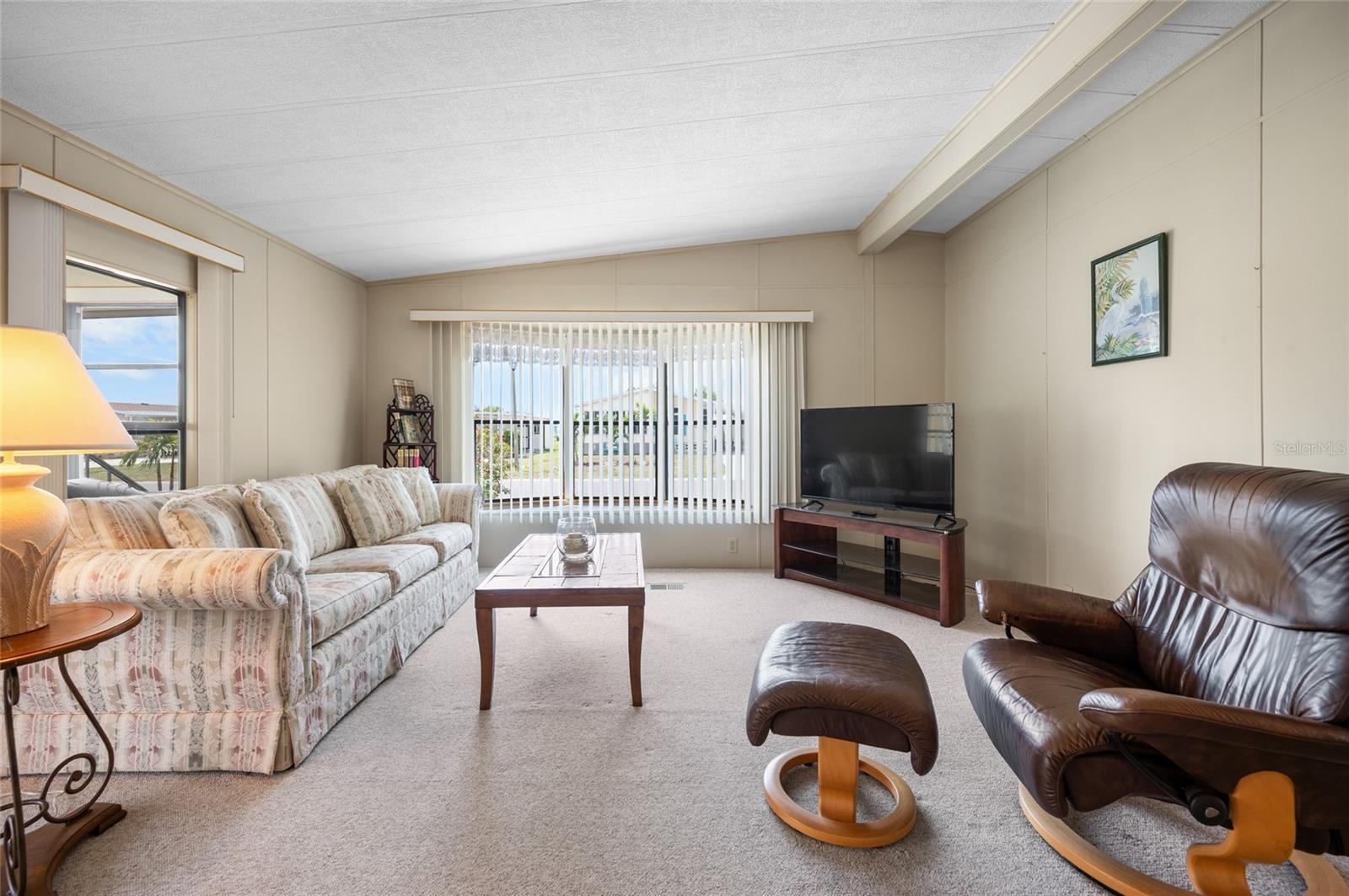 Image 11 of 45 For 6162 Redwing Avenue