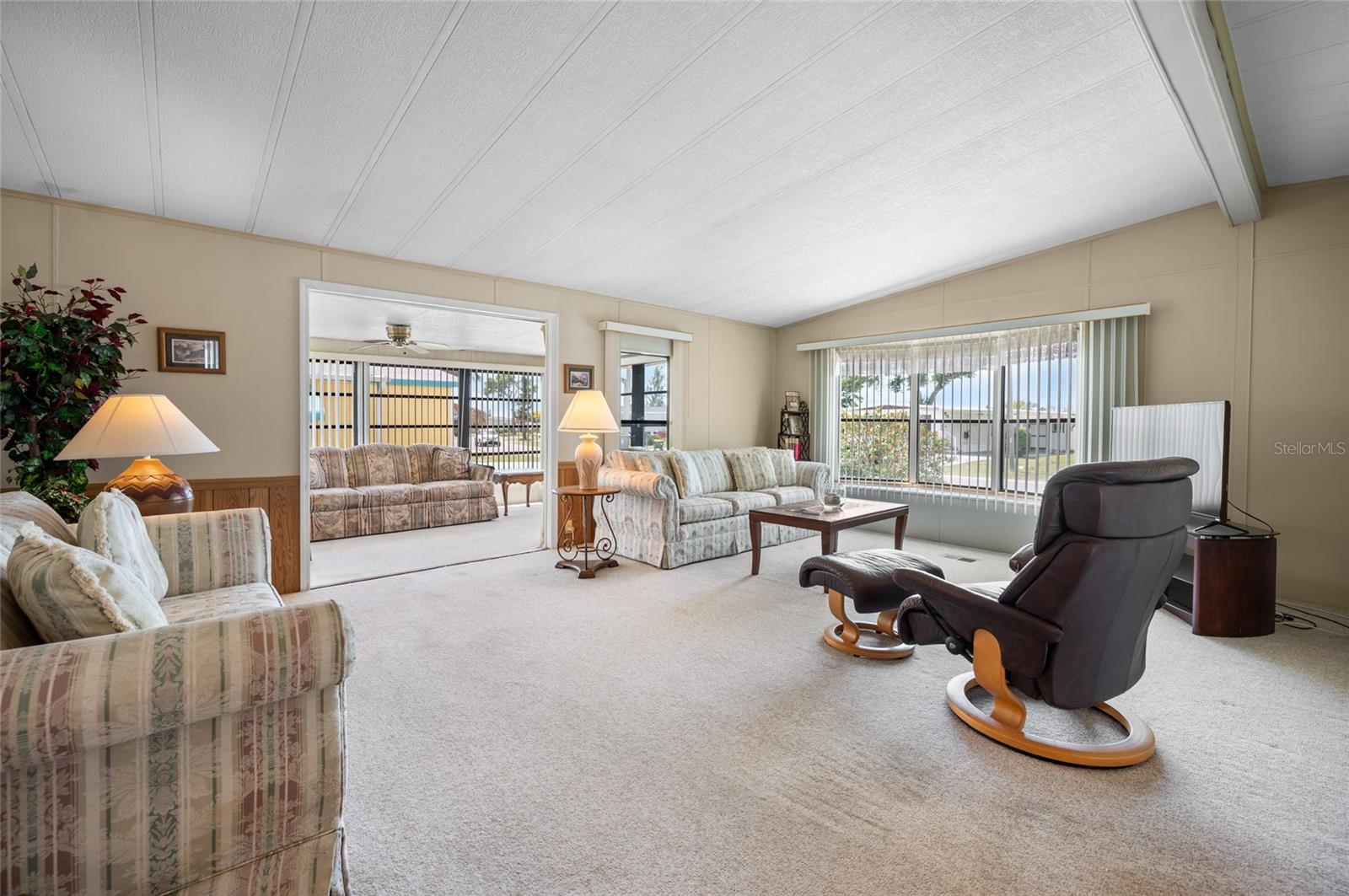 Image 14 of 45 For 6162 Redwing Avenue