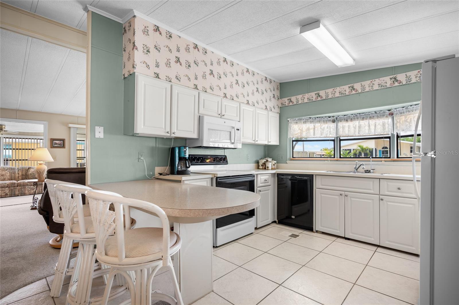 Image 5 of 45 For 6162 Redwing Avenue