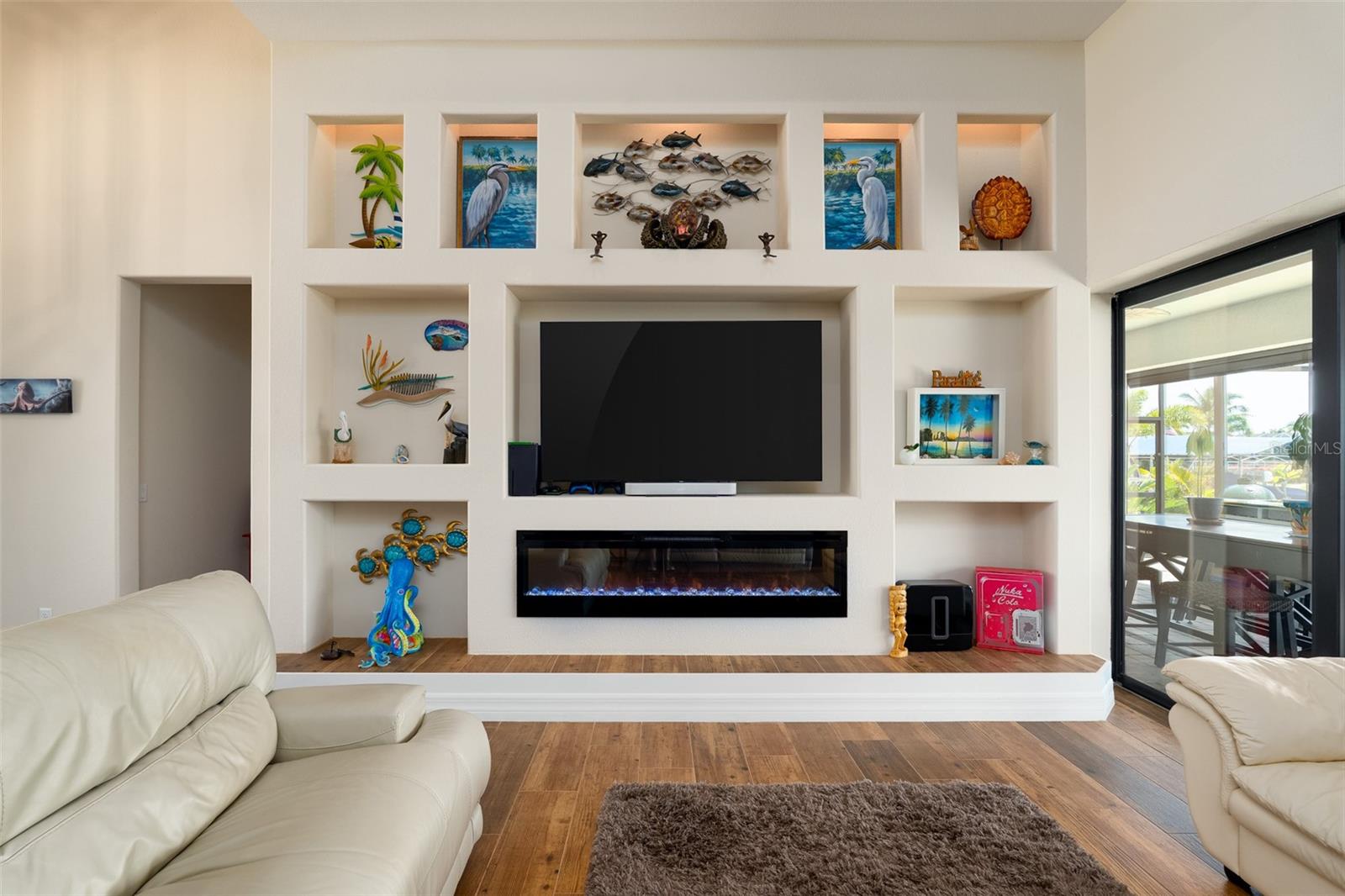 Image 14 of 54 For 15252 Chinook Way