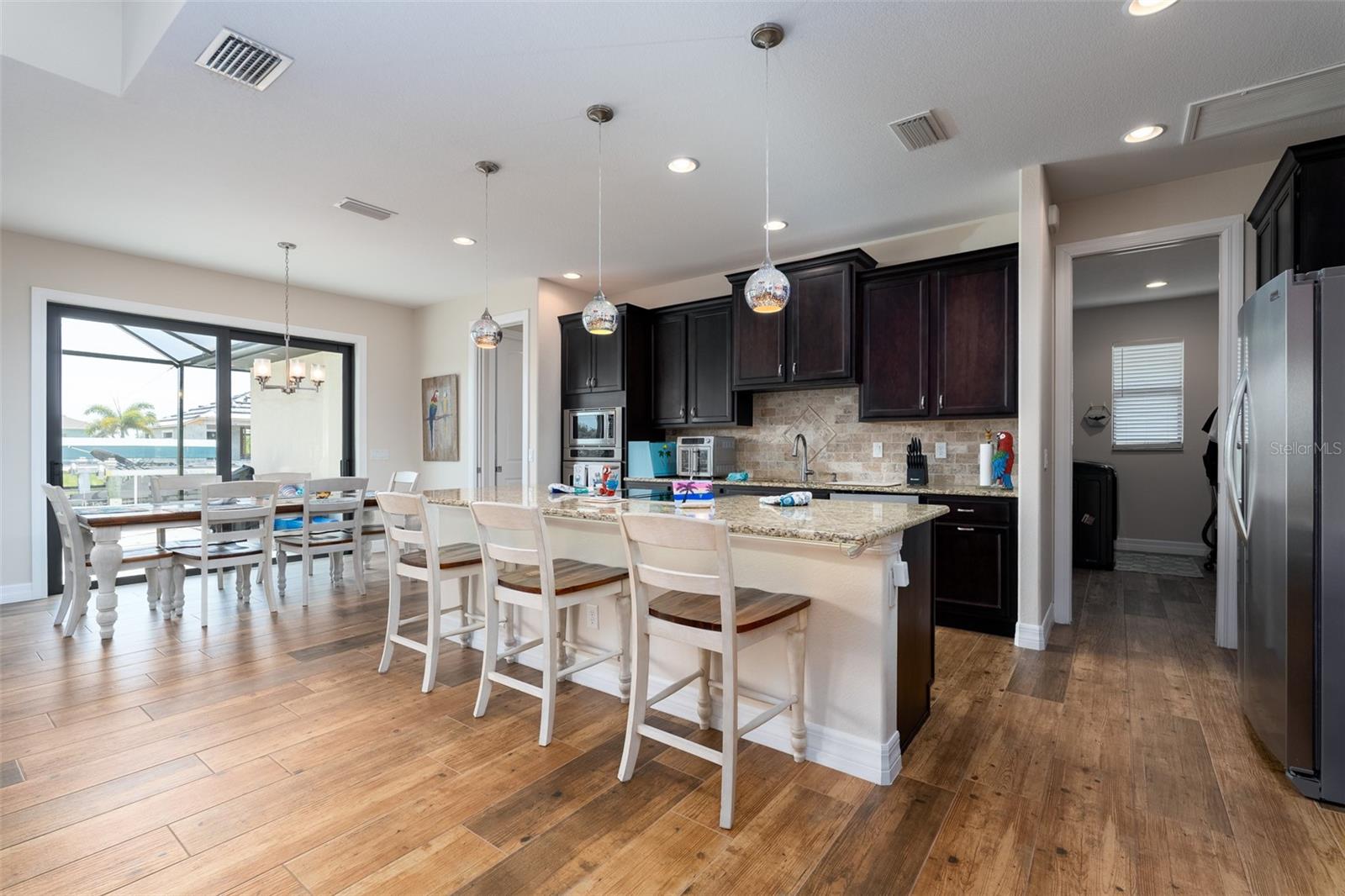 Image 15 of 54 For 15252 Chinook Way