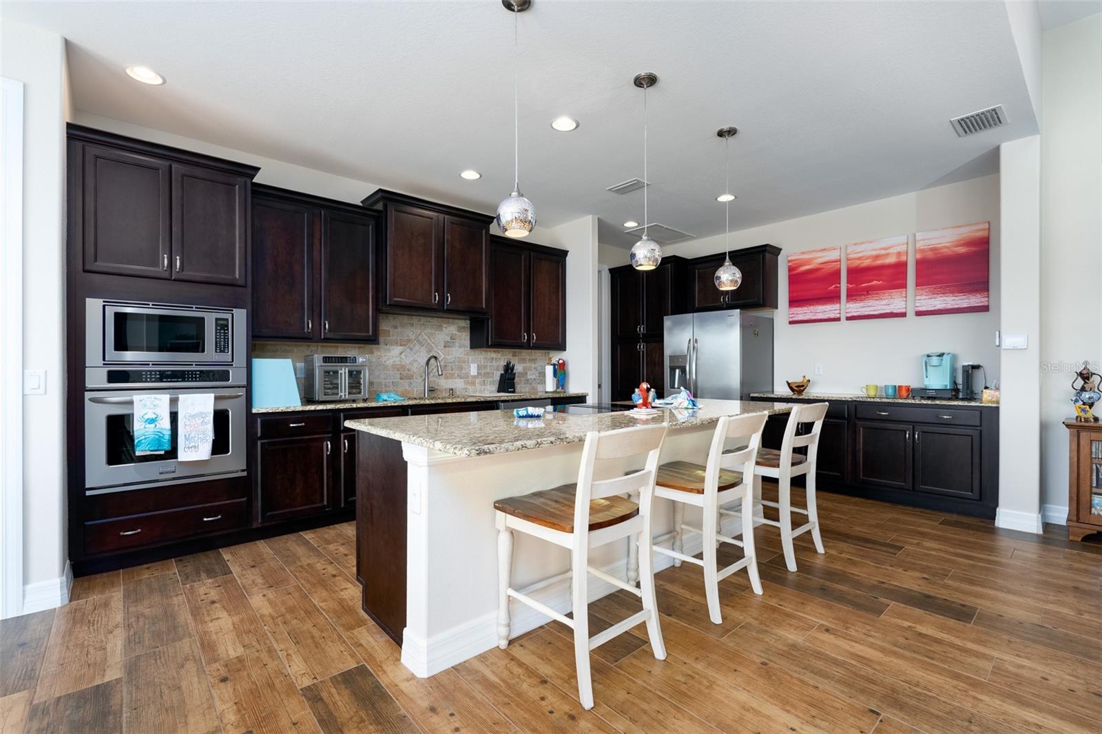 Image 16 of 54 For 15252 Chinook Way