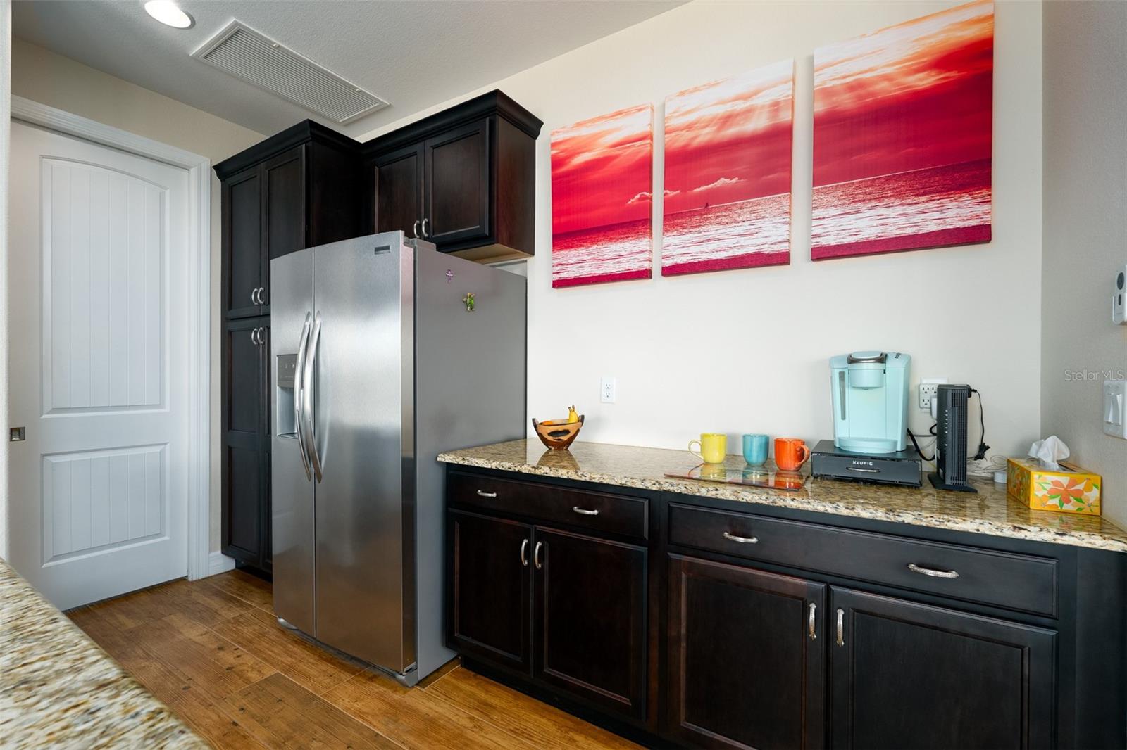 Image 18 of 54 For 15252 Chinook Way