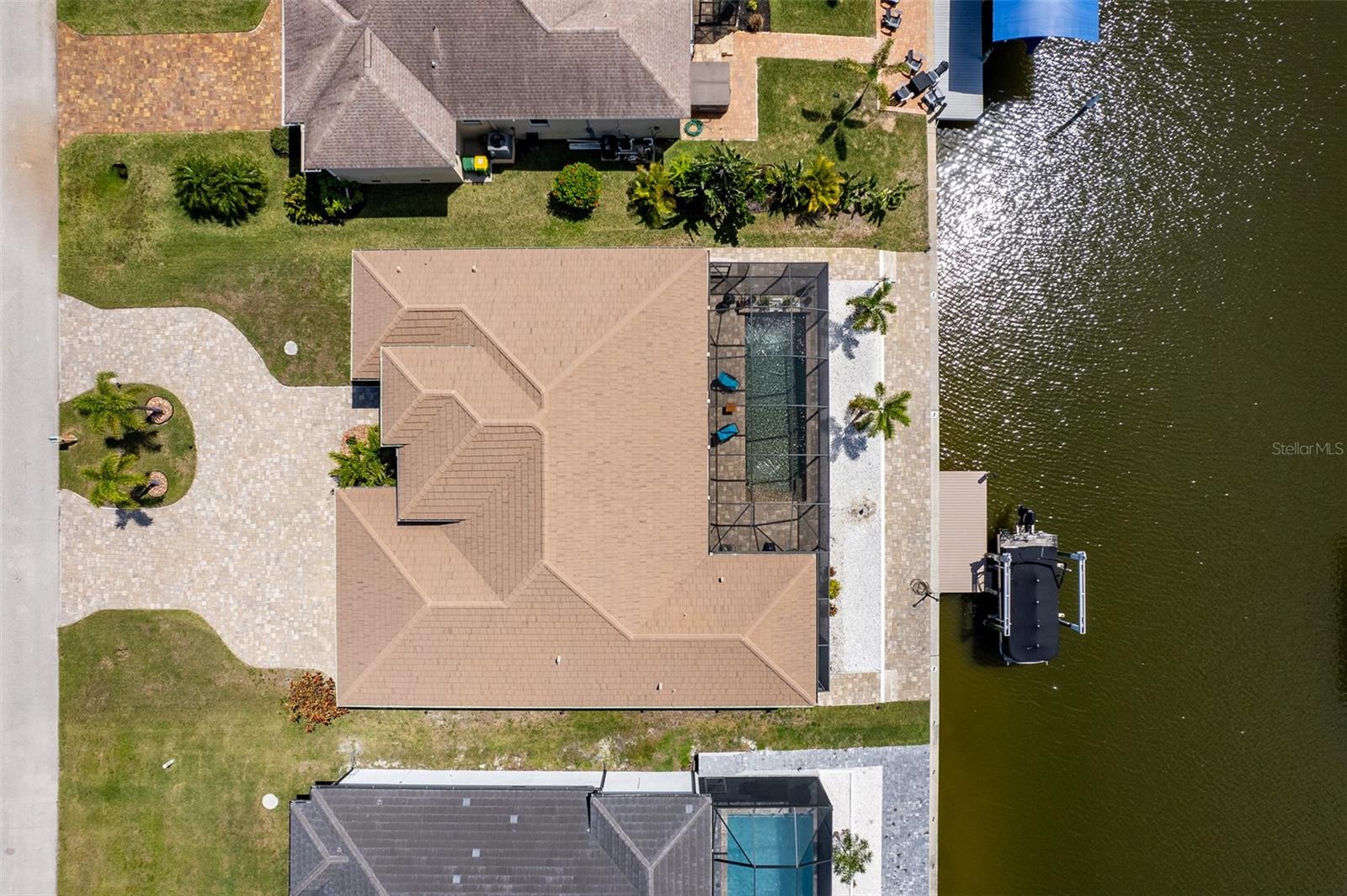 Image 5 of 54 For 15252 Chinook Way