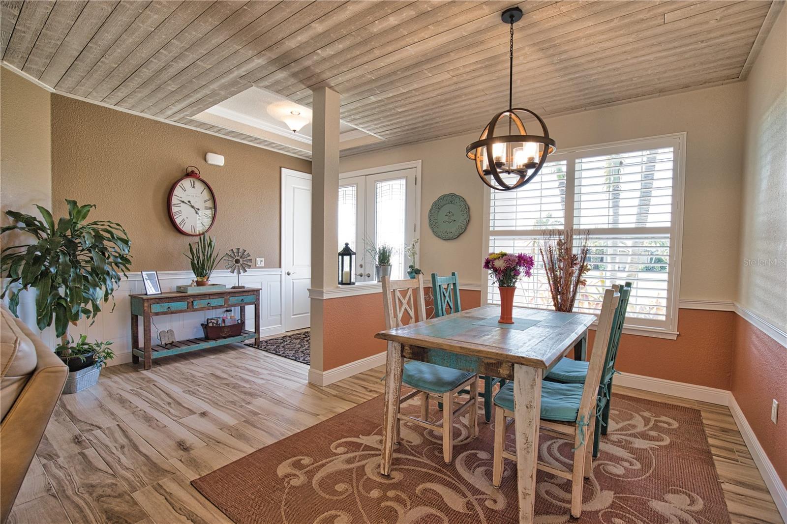 Image 15 of 95 For 39 Medalist Road