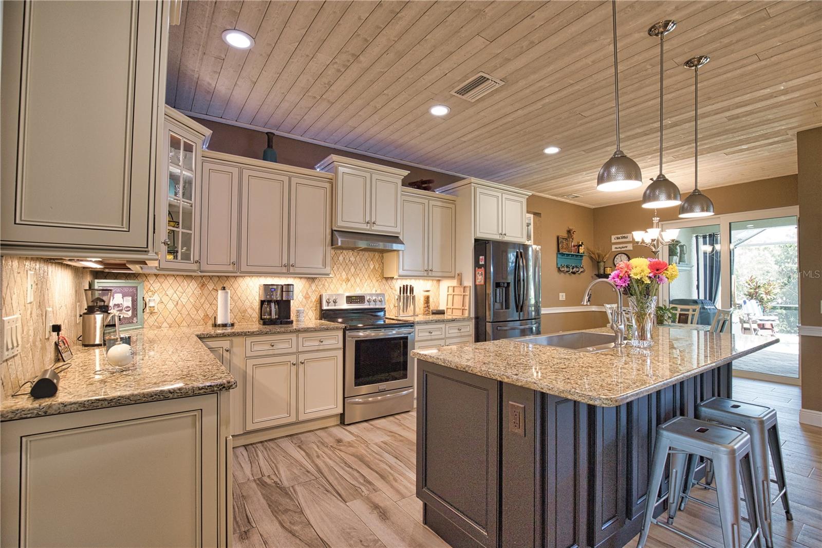 Image 22 of 95 For 39 Medalist Road