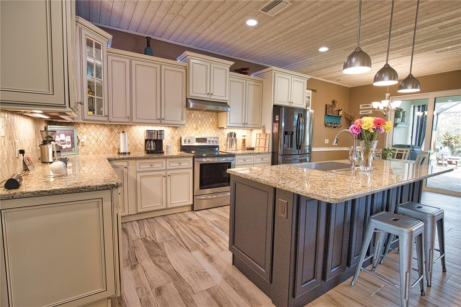 Image 27 of 95 For 39 Medalist Road