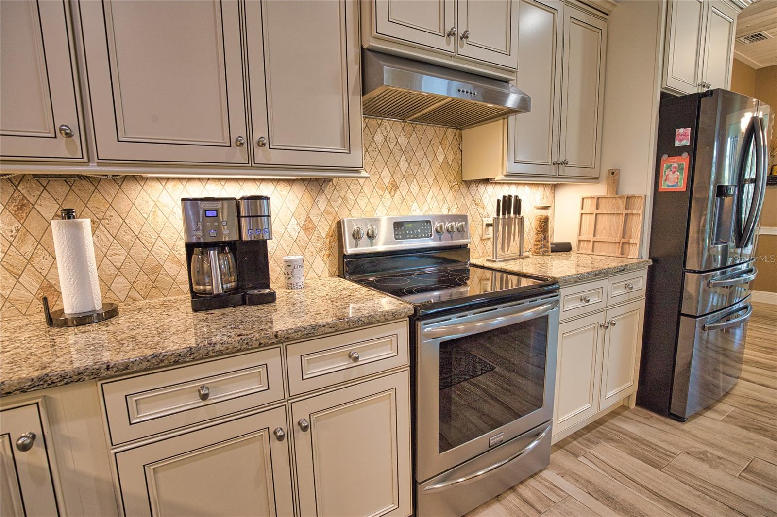 Image 28 of 95 For 39 Medalist Road