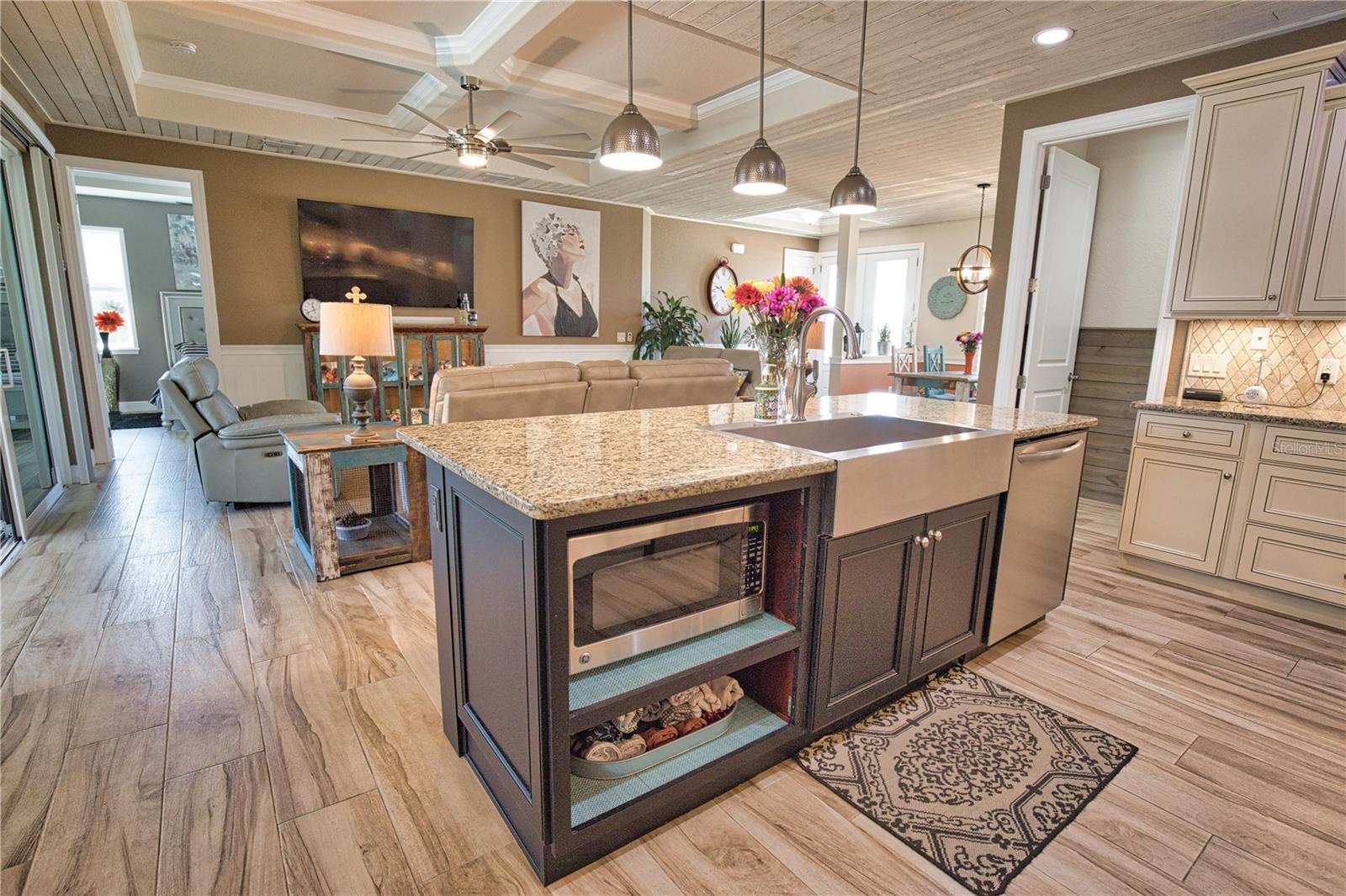 Image 32 of 95 For 39 Medalist Road