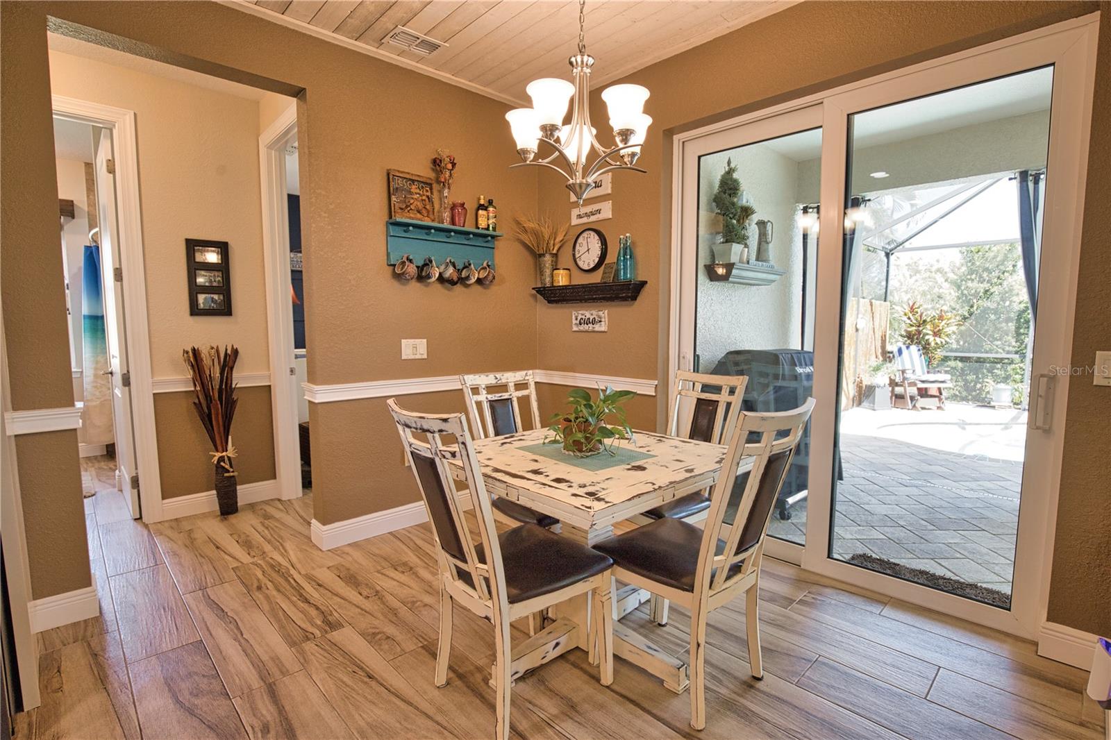 Image 33 of 95 For 39 Medalist Road