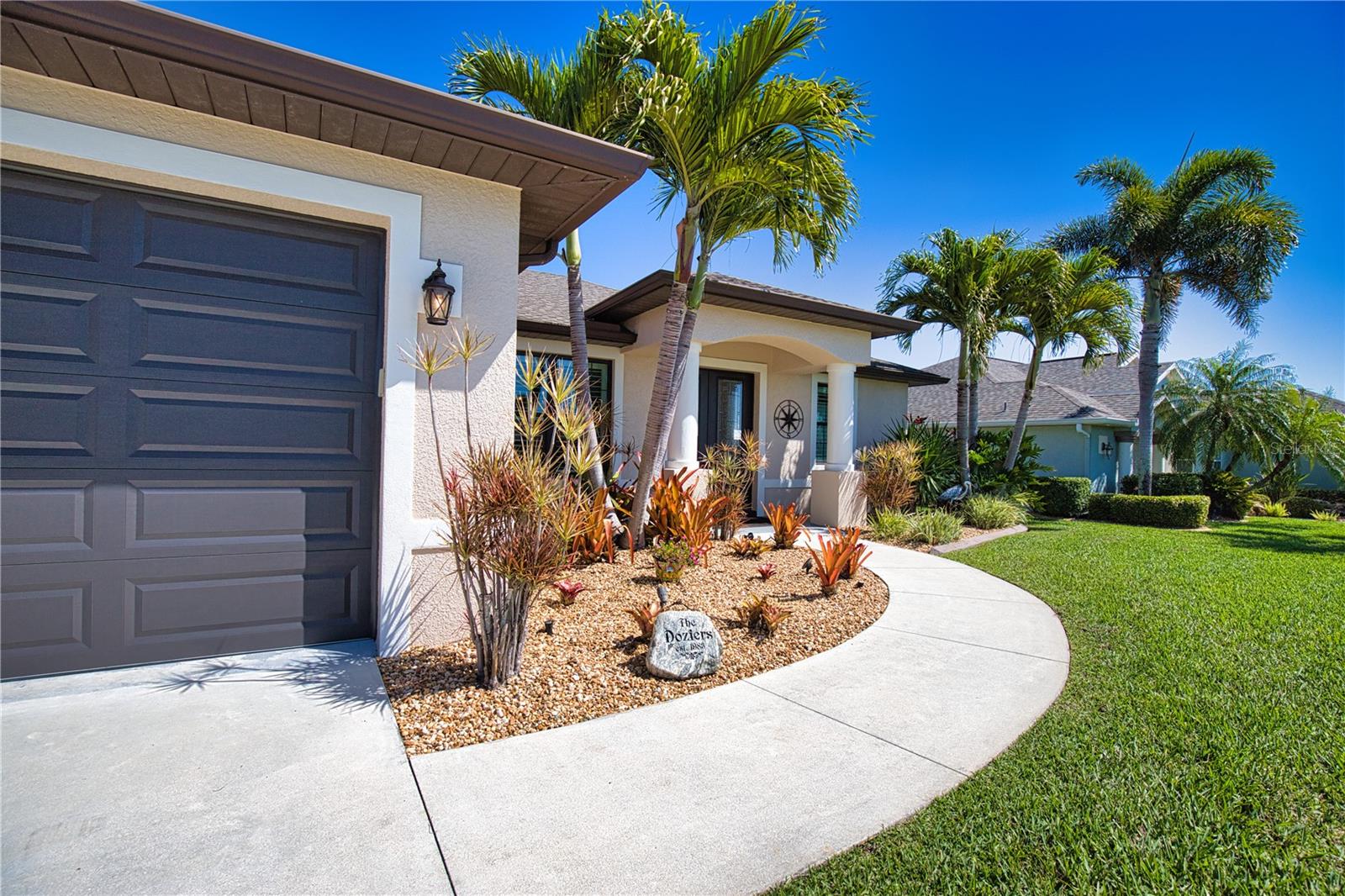 Image 8 of 95 For 39 Medalist Road