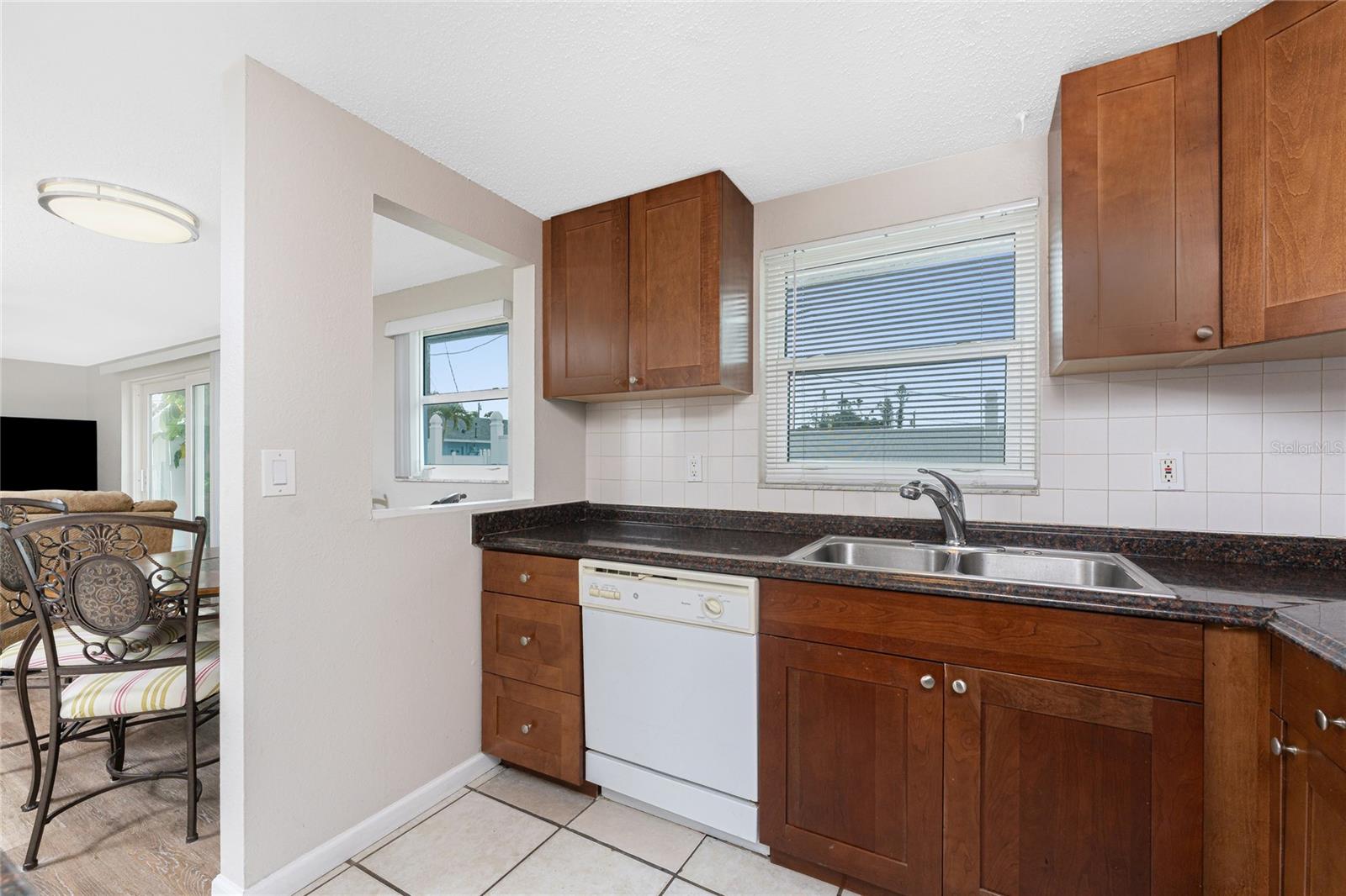 Image 16 of 43 For 1965 Louisiana Avenue