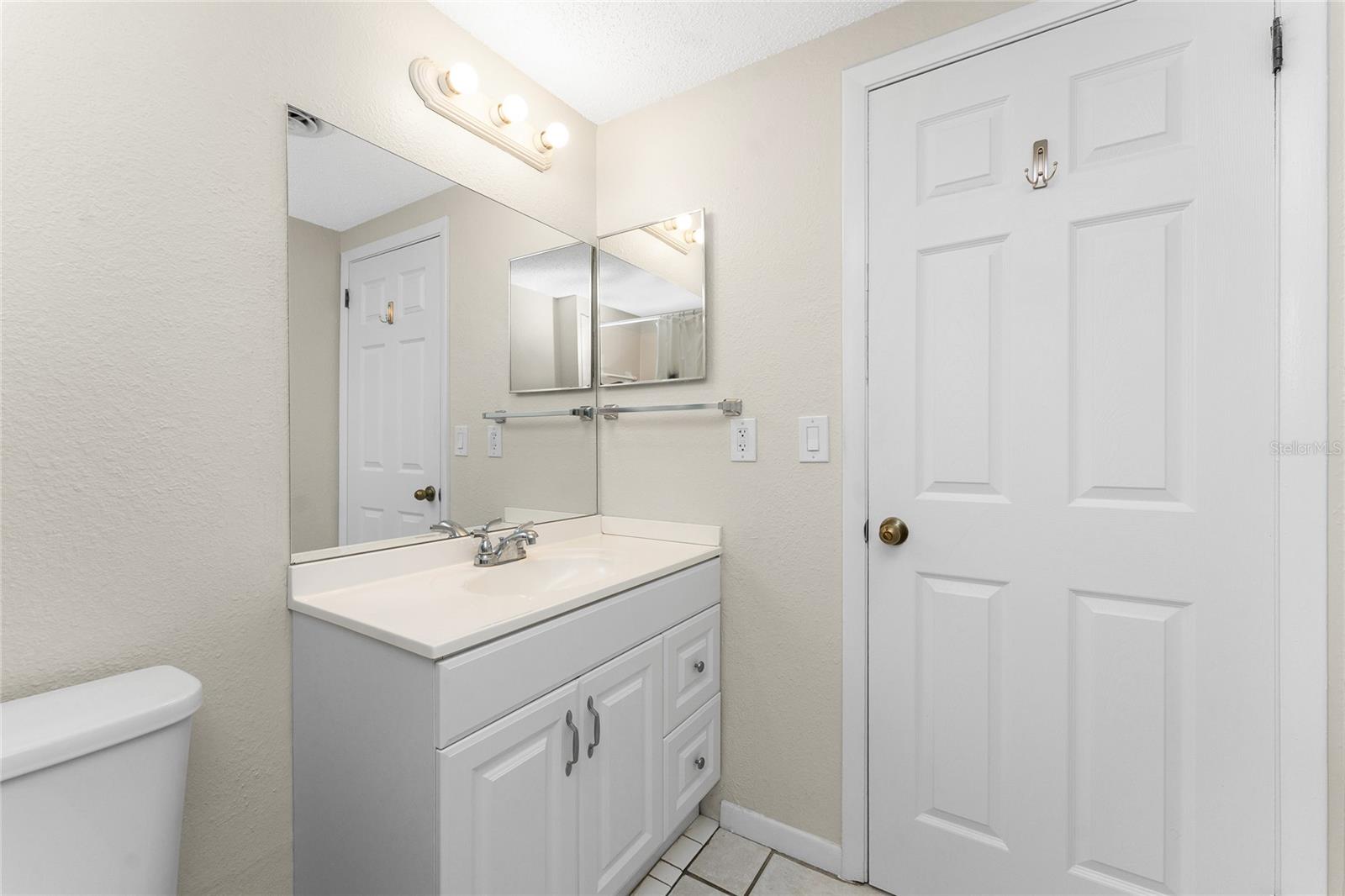 Image 23 of 43 For 1965 Louisiana Avenue