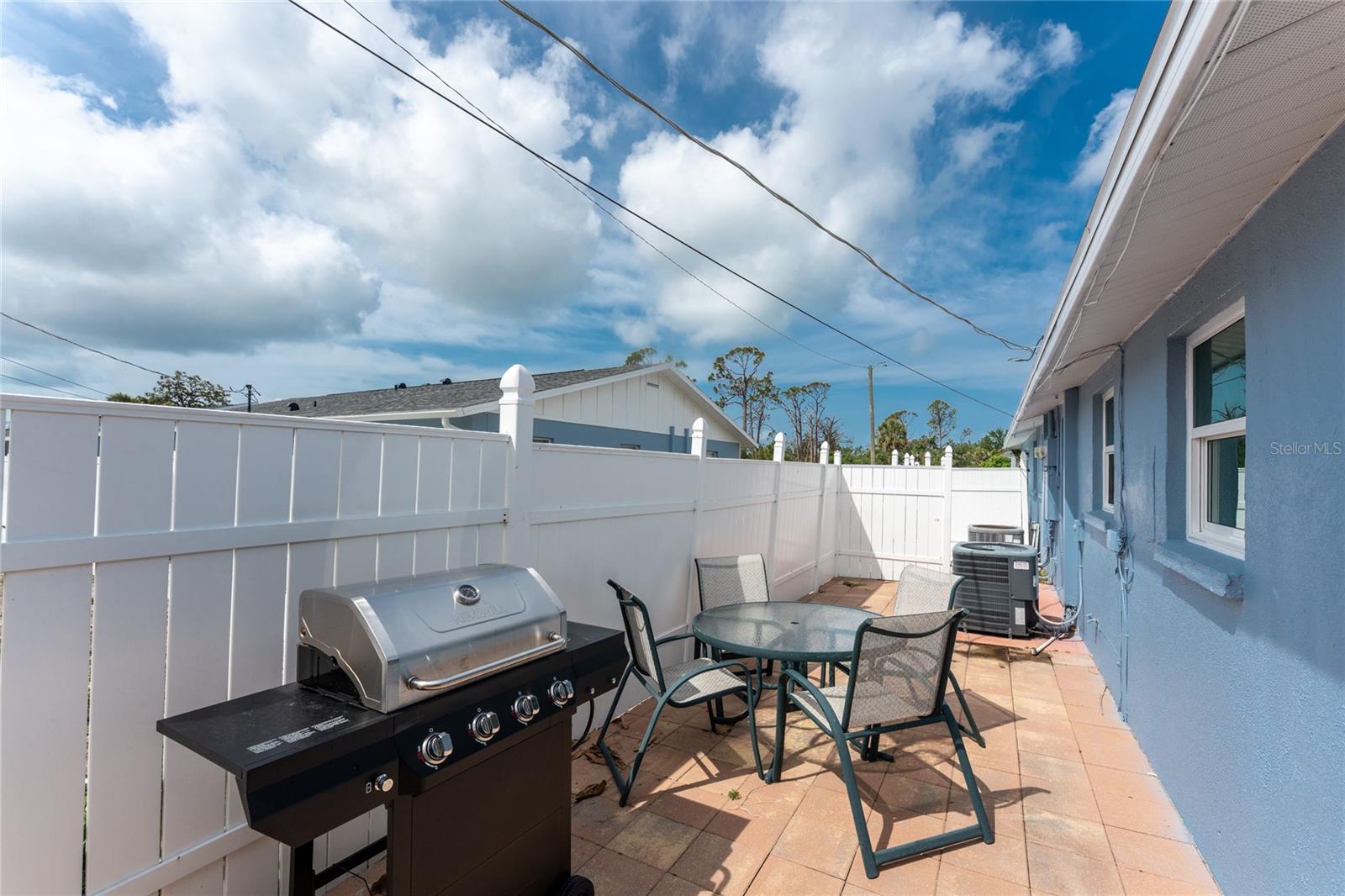 Image 28 of 43 For 1965 Louisiana Avenue