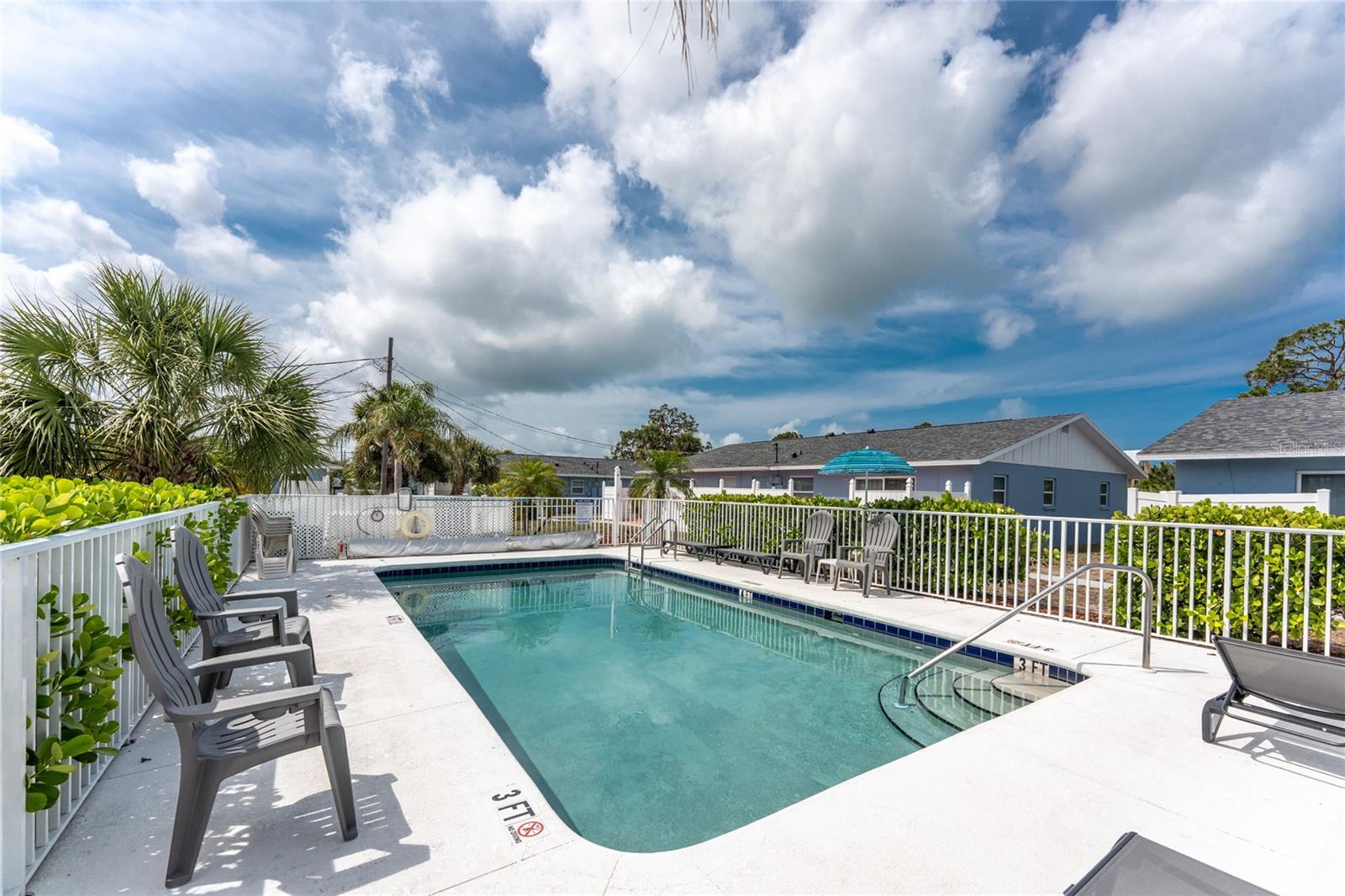 Image 3 of 43 For 1965 Louisiana Avenue