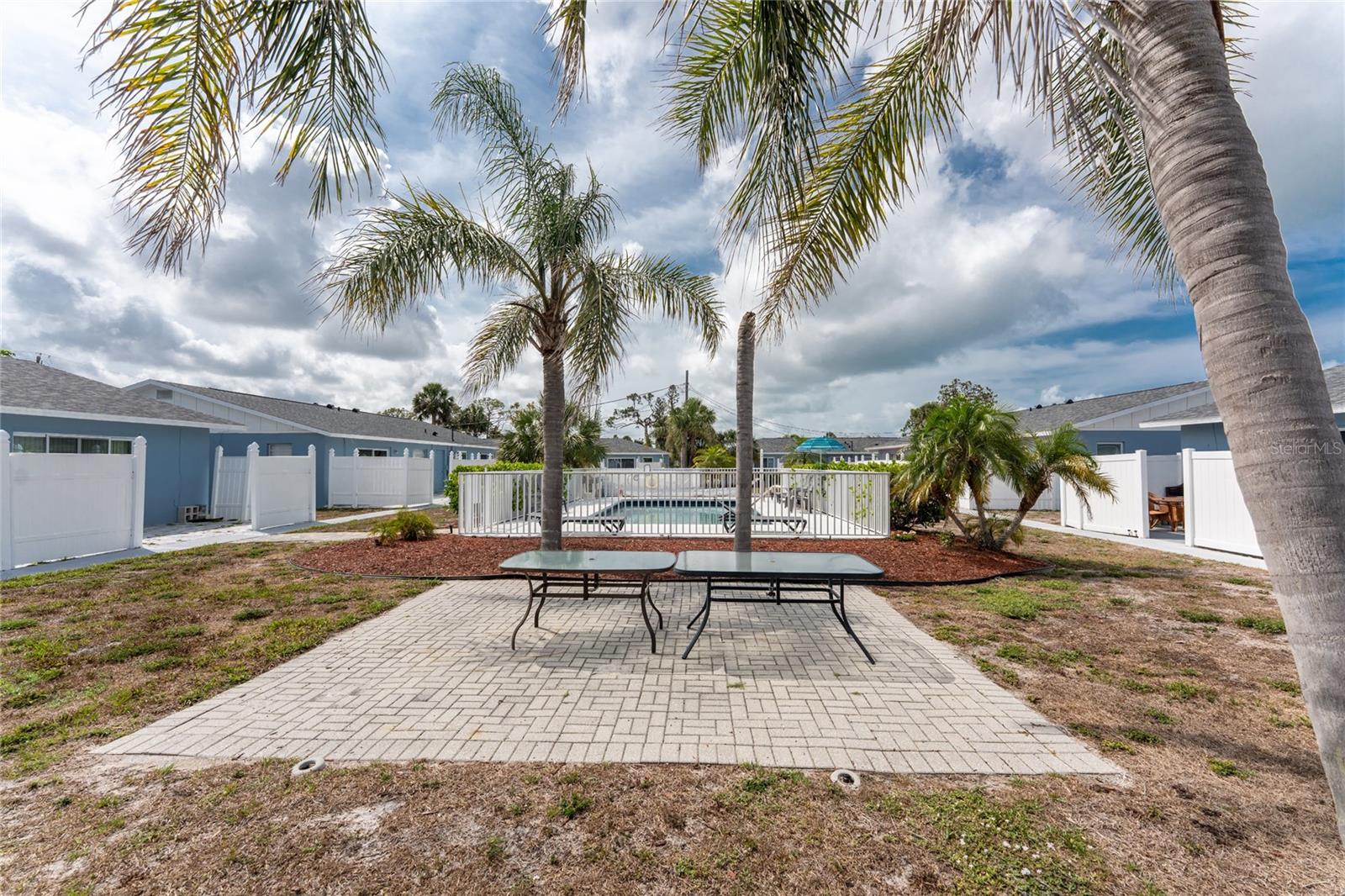 Image 32 of 43 For 1965 Louisiana Avenue