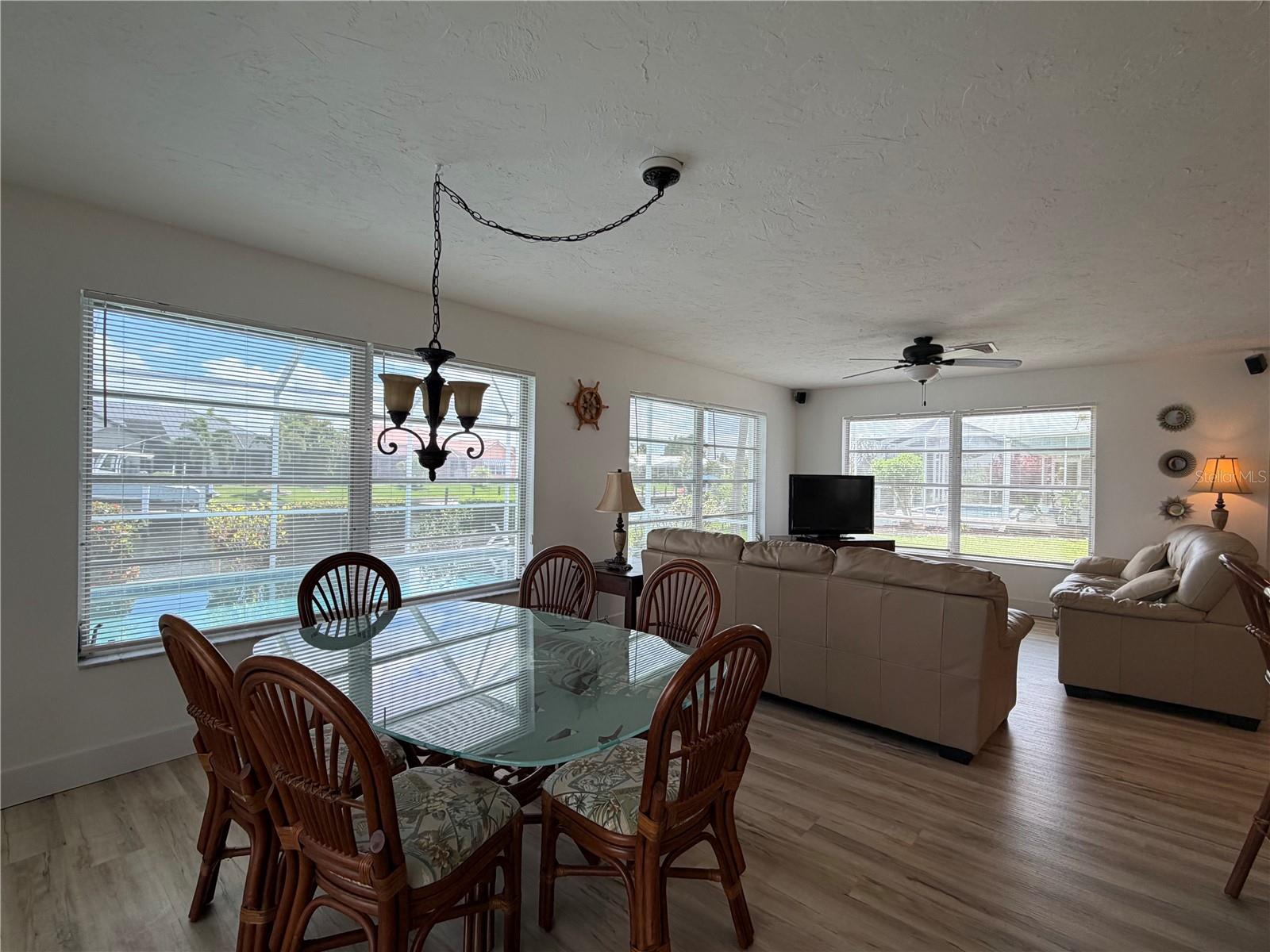 Image 11 of 29 For 732 Santa Margerita Lane