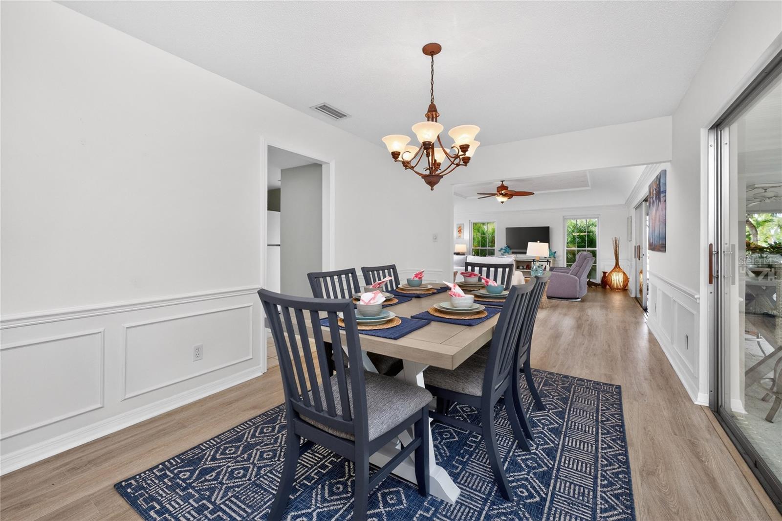 Image 13 of 77 For 4 Curacao Circle 40