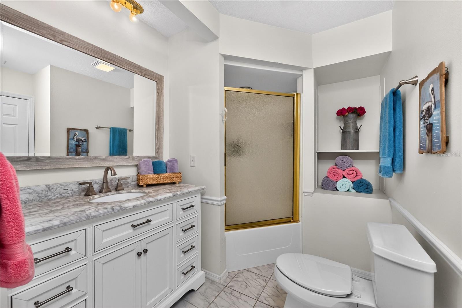 Image 25 of 77 For 4 Curacao Circle 40