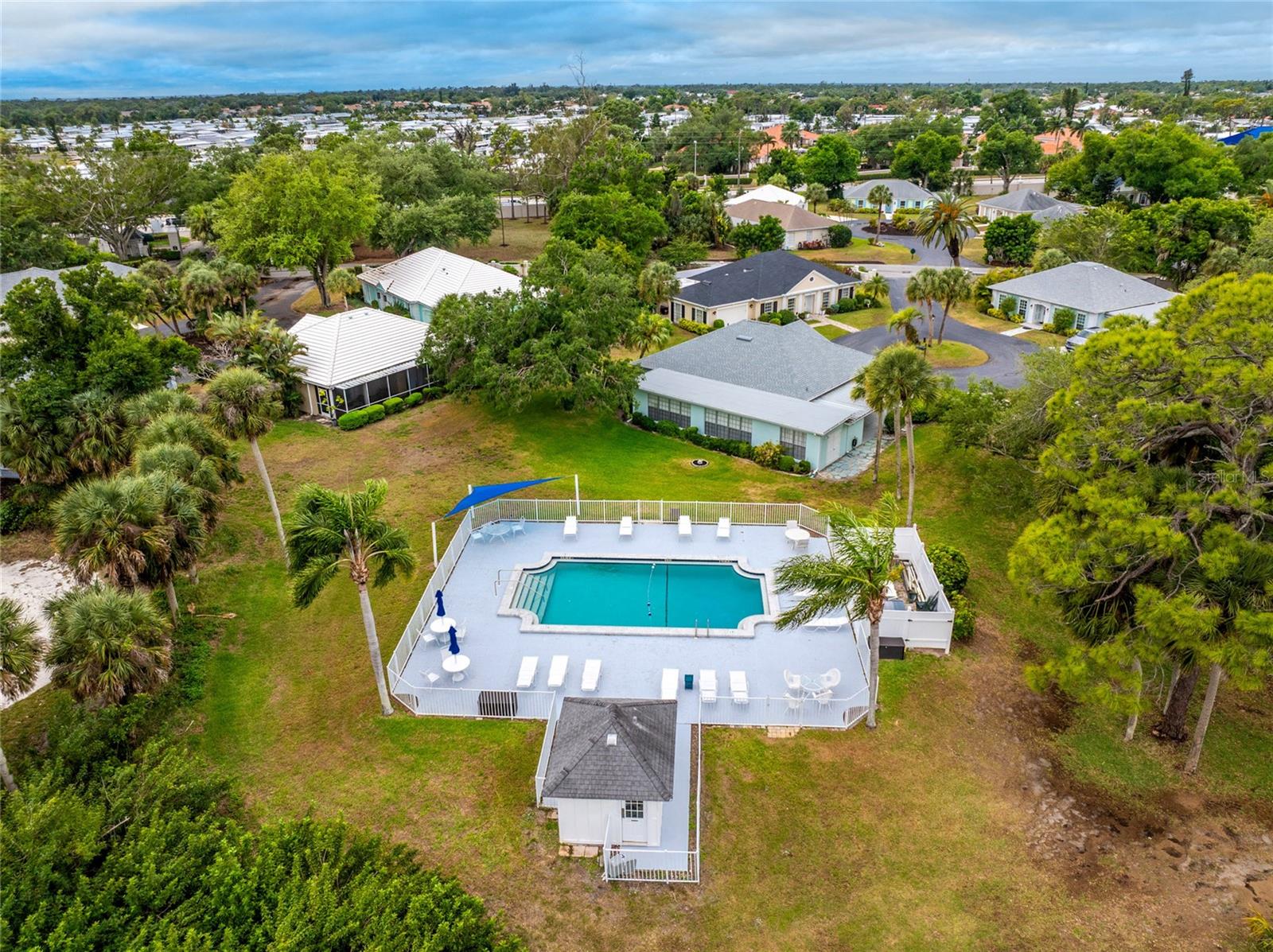 Image 43 of 77 For 4 Curacao Circle 40