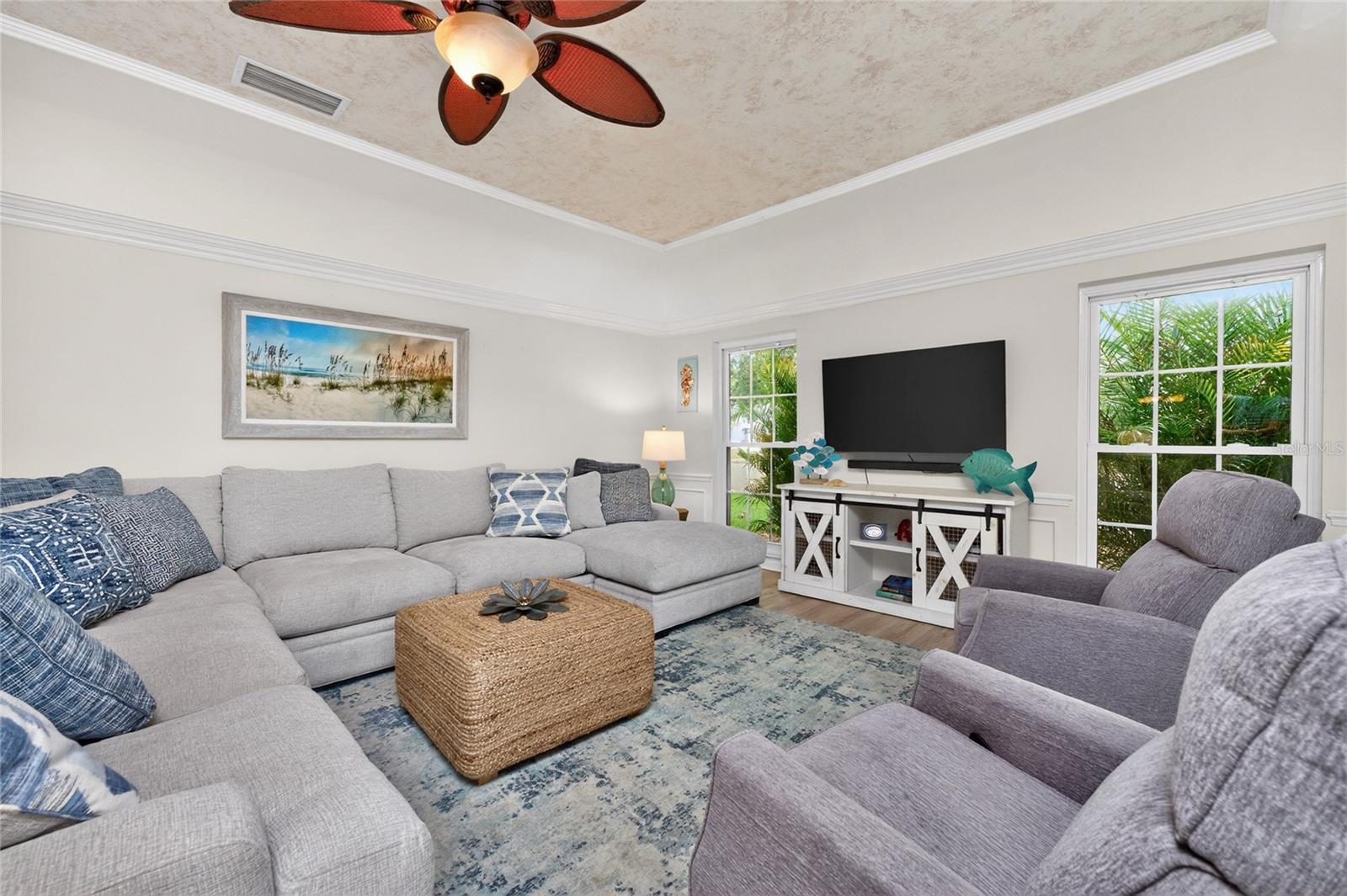 Image 8 of 77 For 4 Curacao Circle 40