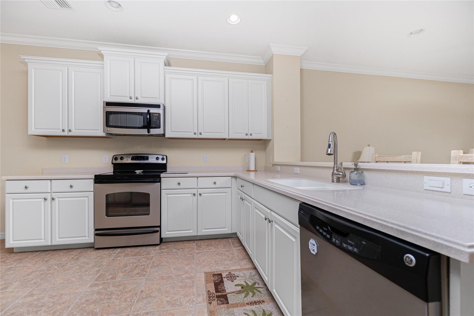 Image 11 of 51 For 10924 Lerwick Circle