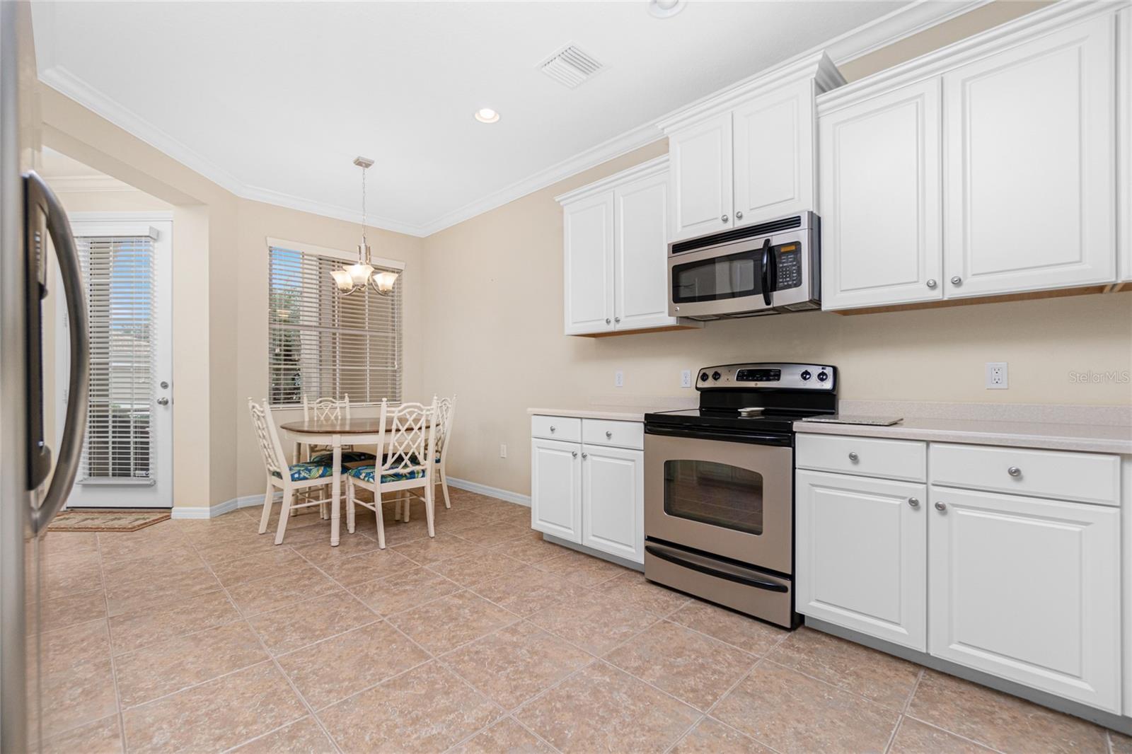 Image 12 of 51 For 10924 Lerwick Circle