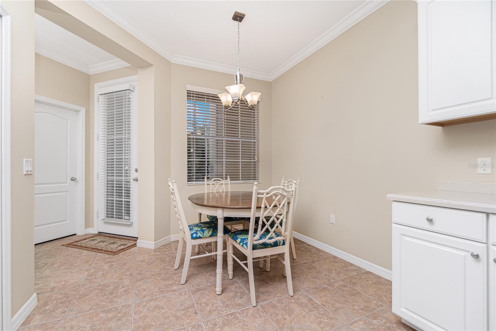 Image 14 of 51 For 10924 Lerwick Circle