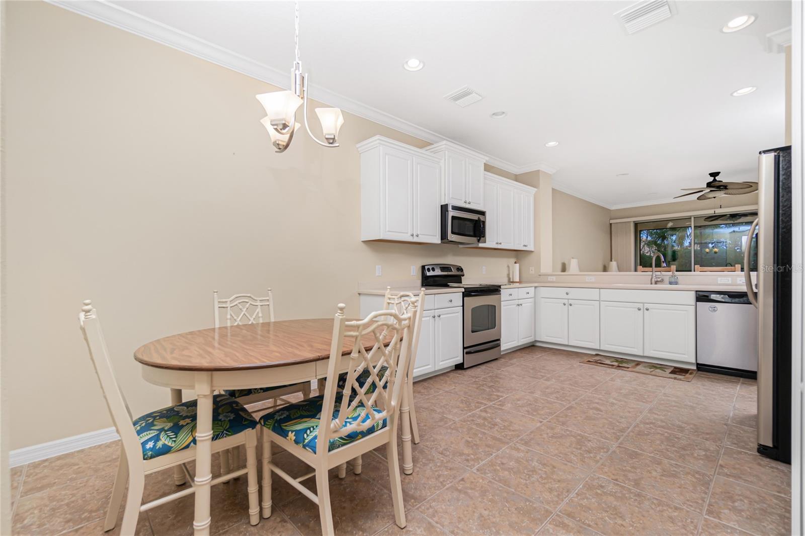 Image 15 of 51 For 10924 Lerwick Circle