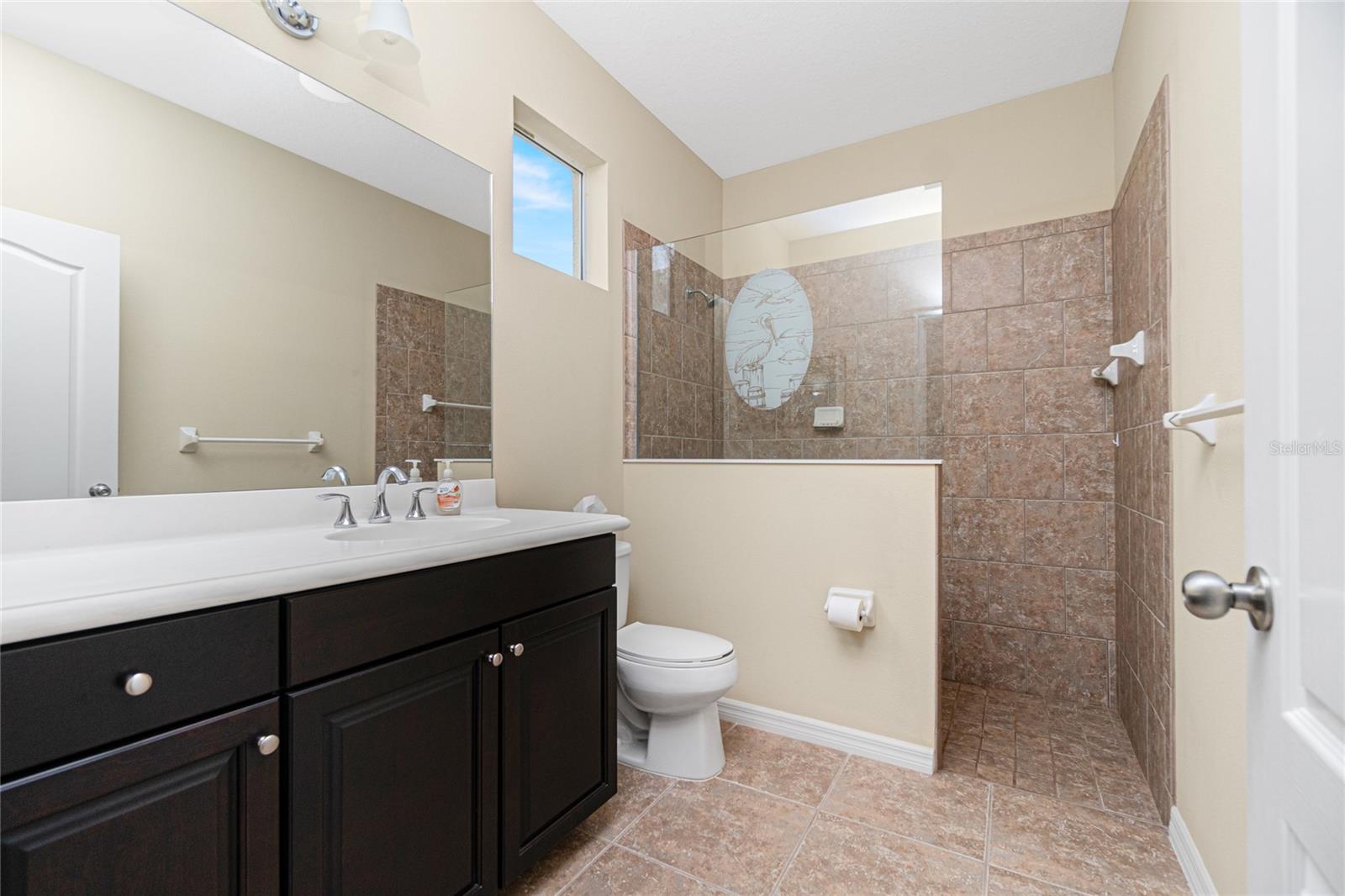 Image 20 of 51 For 10924 Lerwick Circle