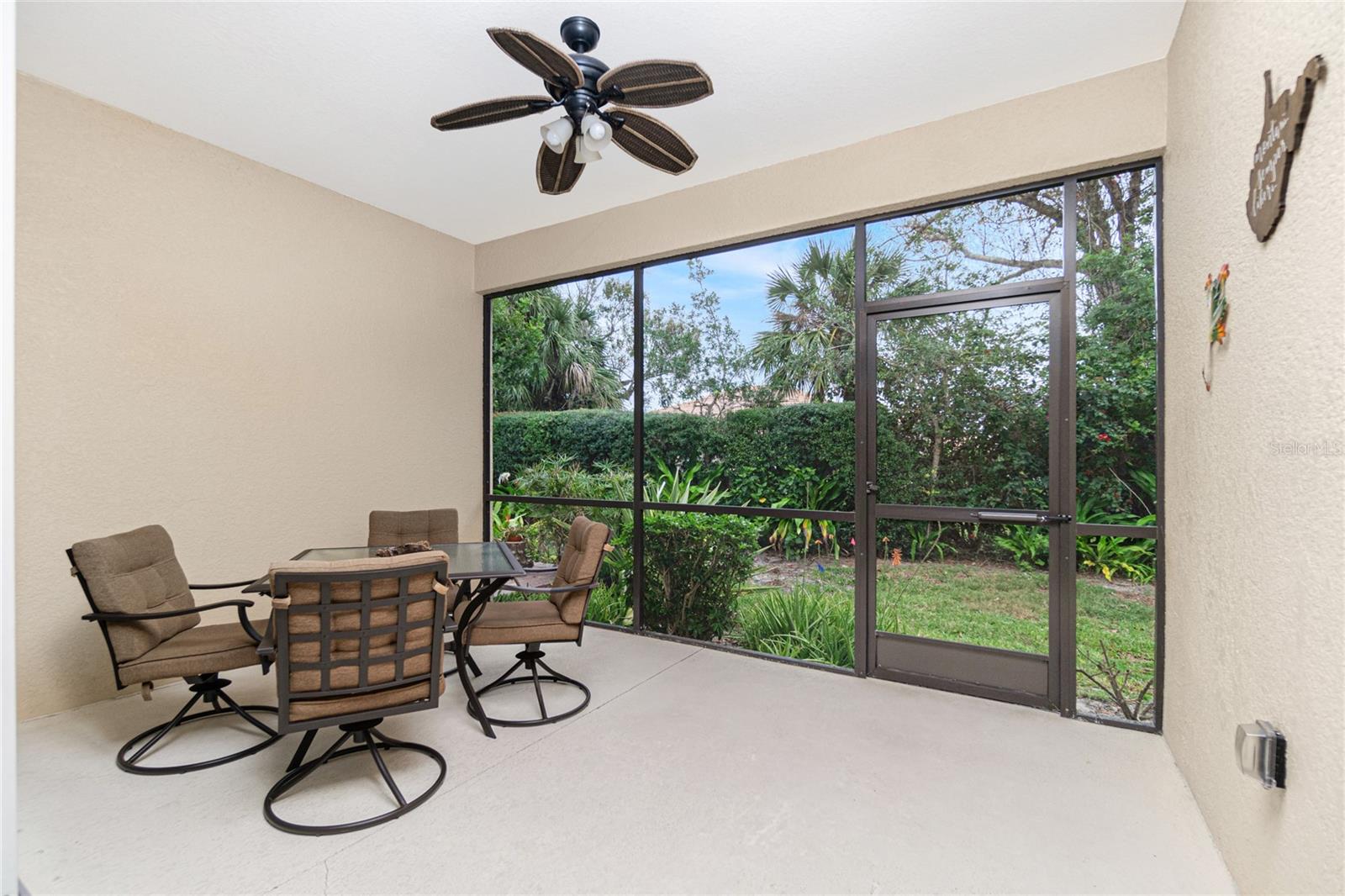 Image 28 of 51 For 10924 Lerwick Circle