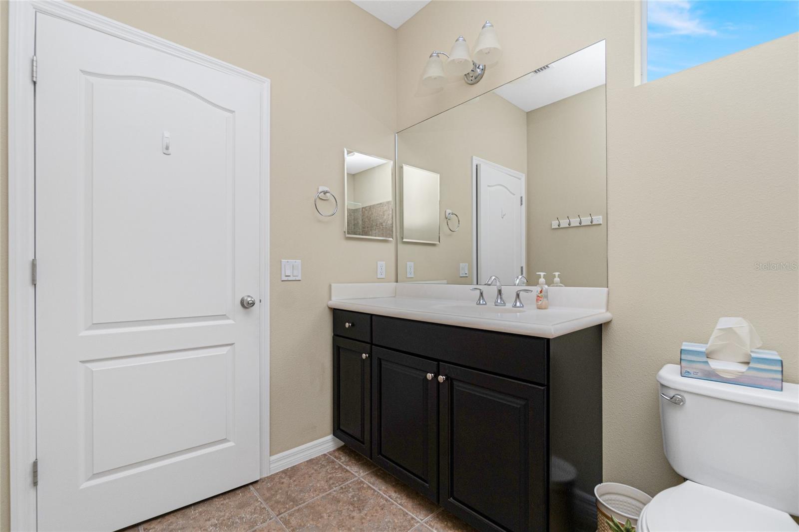 Image 31 of 51 For 10924 Lerwick Circle