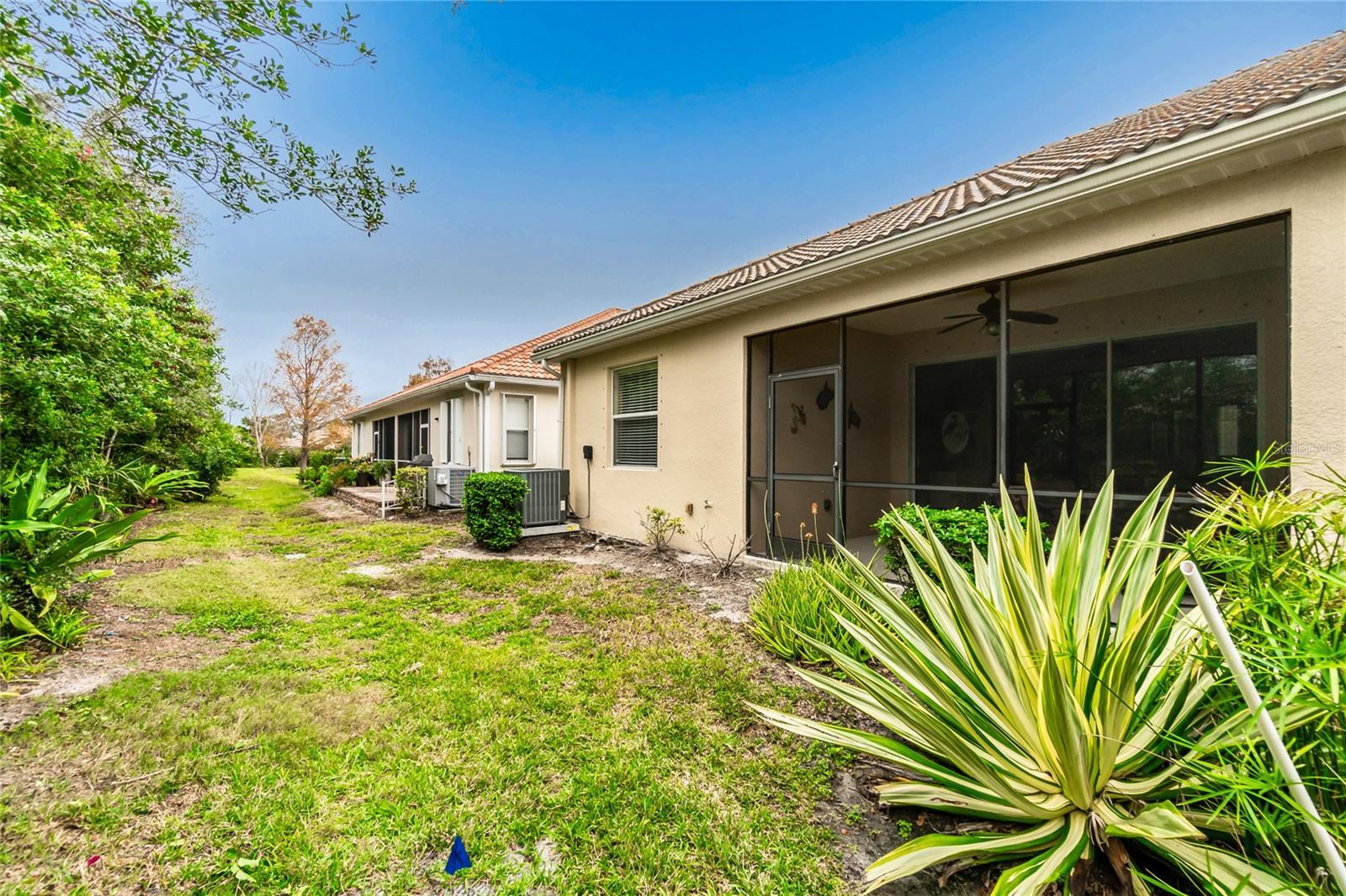 Image 33 of 51 For 10924 Lerwick Circle