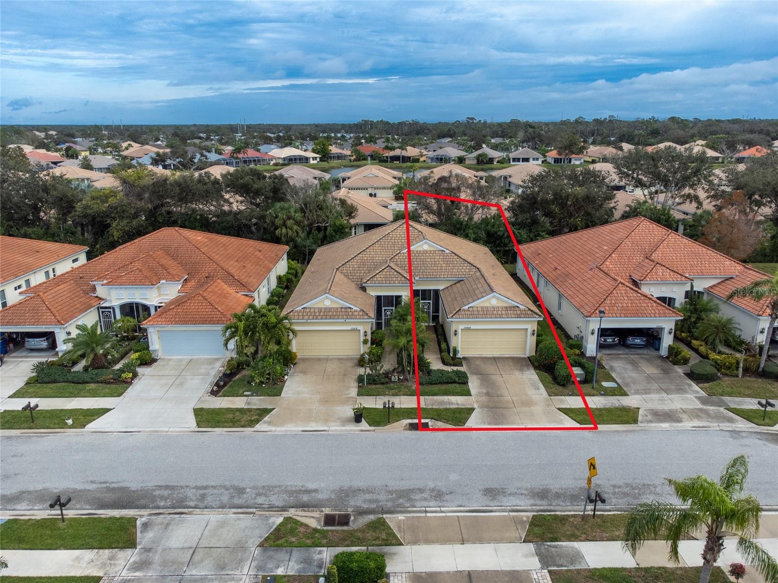 Image 35 of 51 For 10924 Lerwick Circle