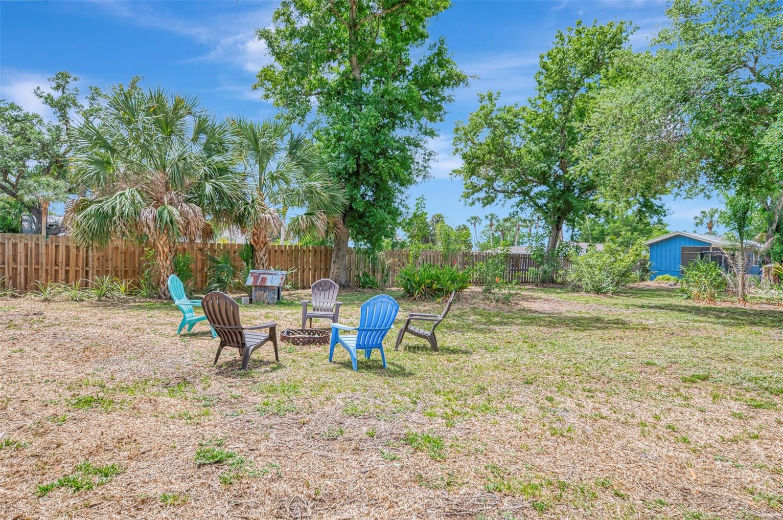 Image 65 of 90 For 351 Oak Street