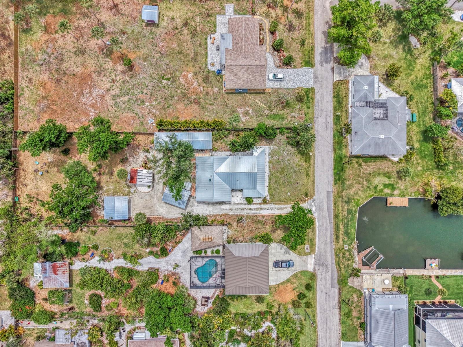 Image 84 of 90 For 351 Oak Street