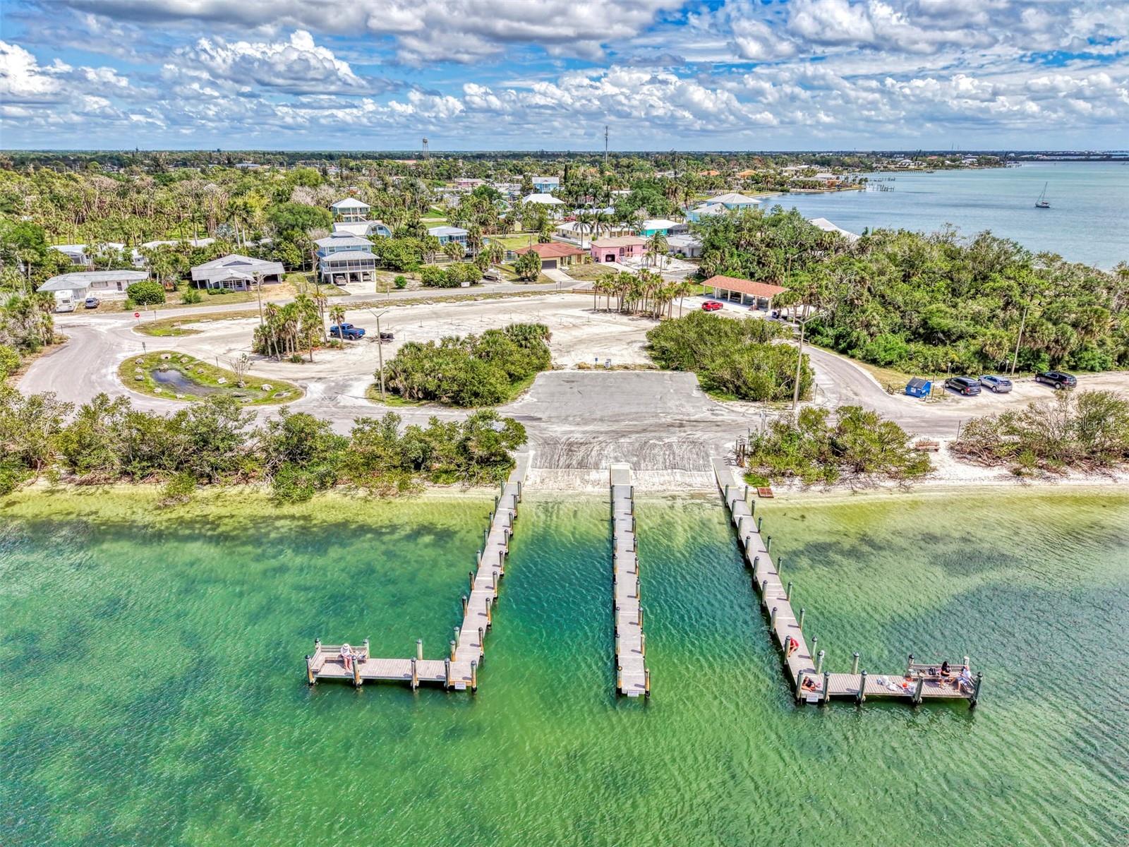 Listing photo id 45 for 71 Winson Avenue