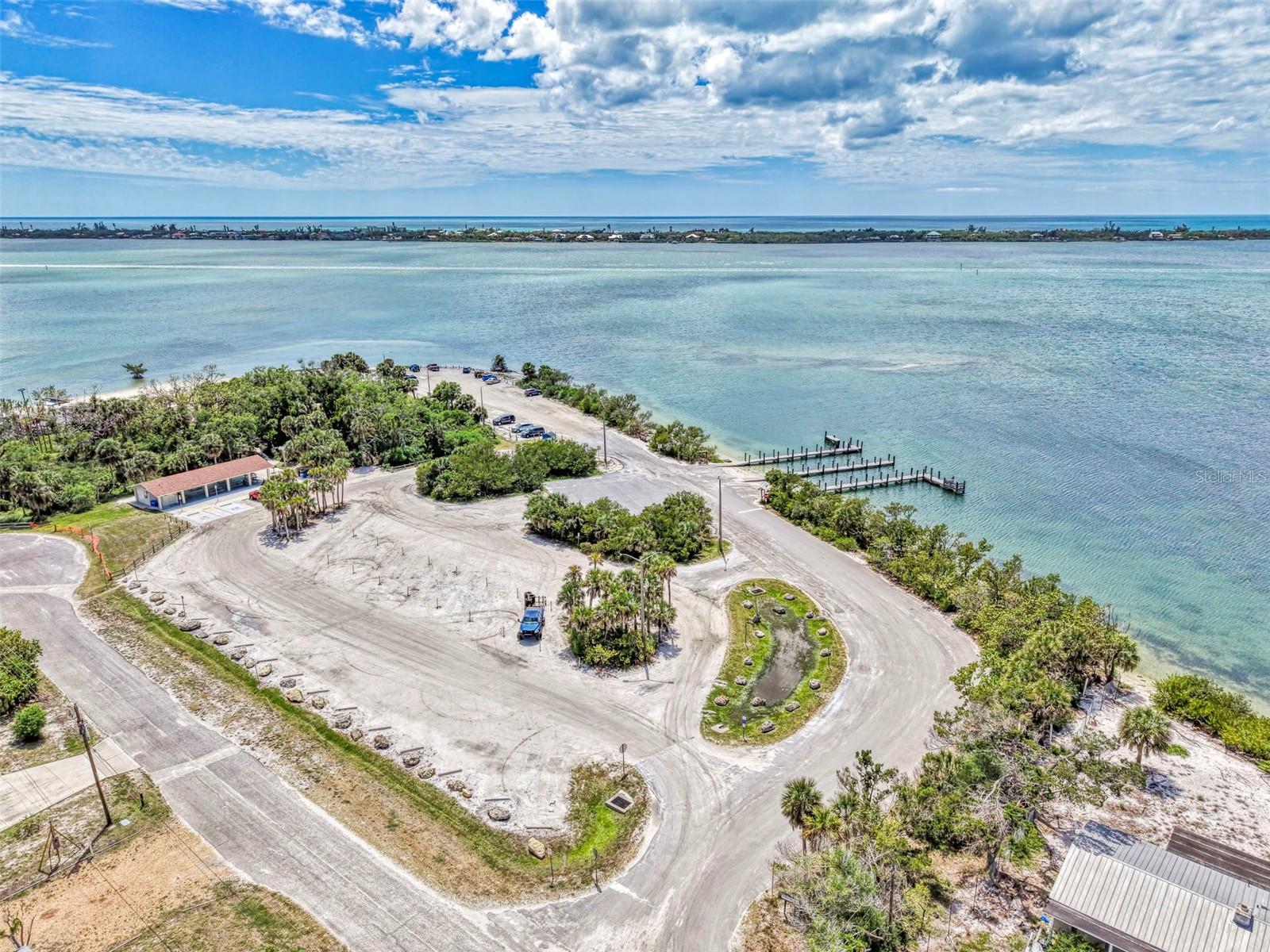 Listing photo id 49 for 71 Winson Avenue