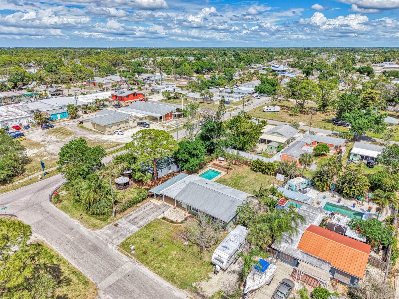 Listing photo id 50 for 71 Winson Avenue