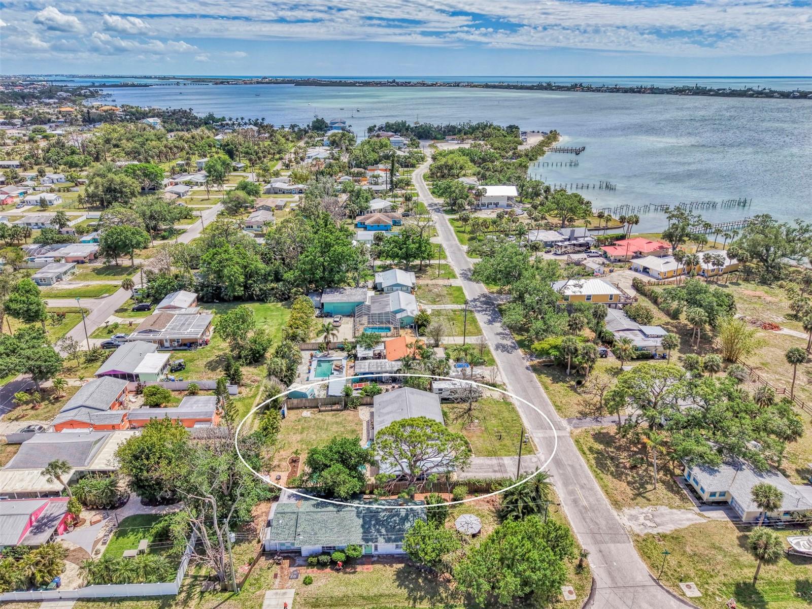 Listing photo id 55 for 71 Winson Avenue