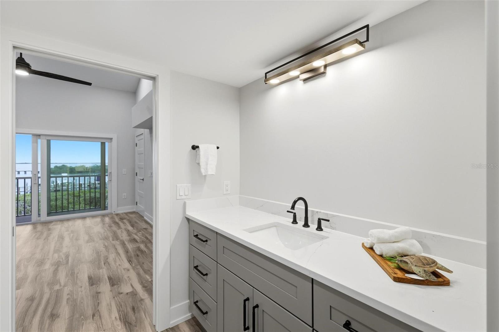 Image 21 of 46 For 6030 Boca Grande Causeway B21