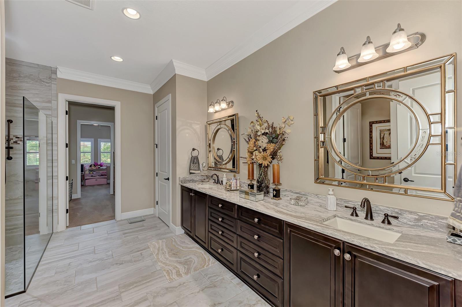 Image 33 of 99 For 10965 Bullrush Drive