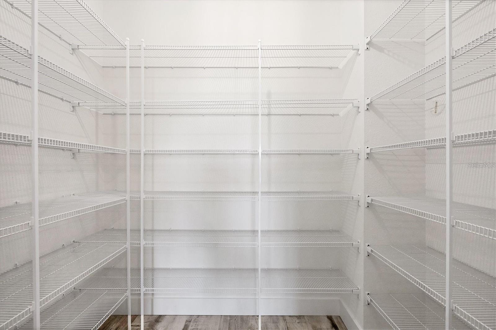 Image 10 of 32 For 9203 Griggs Road 204